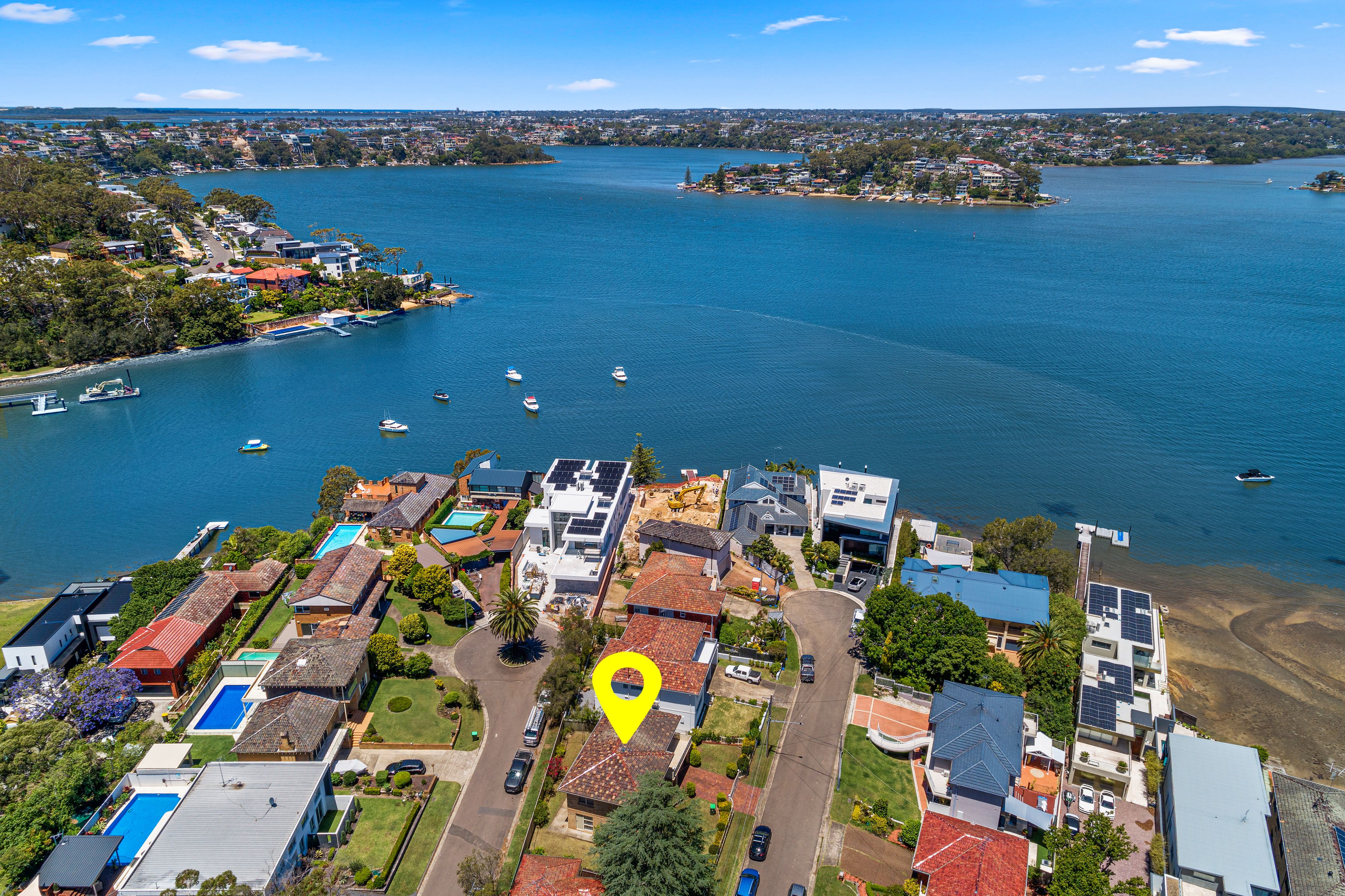 1 Wadsley Crescent, Connells Point NSW 2221