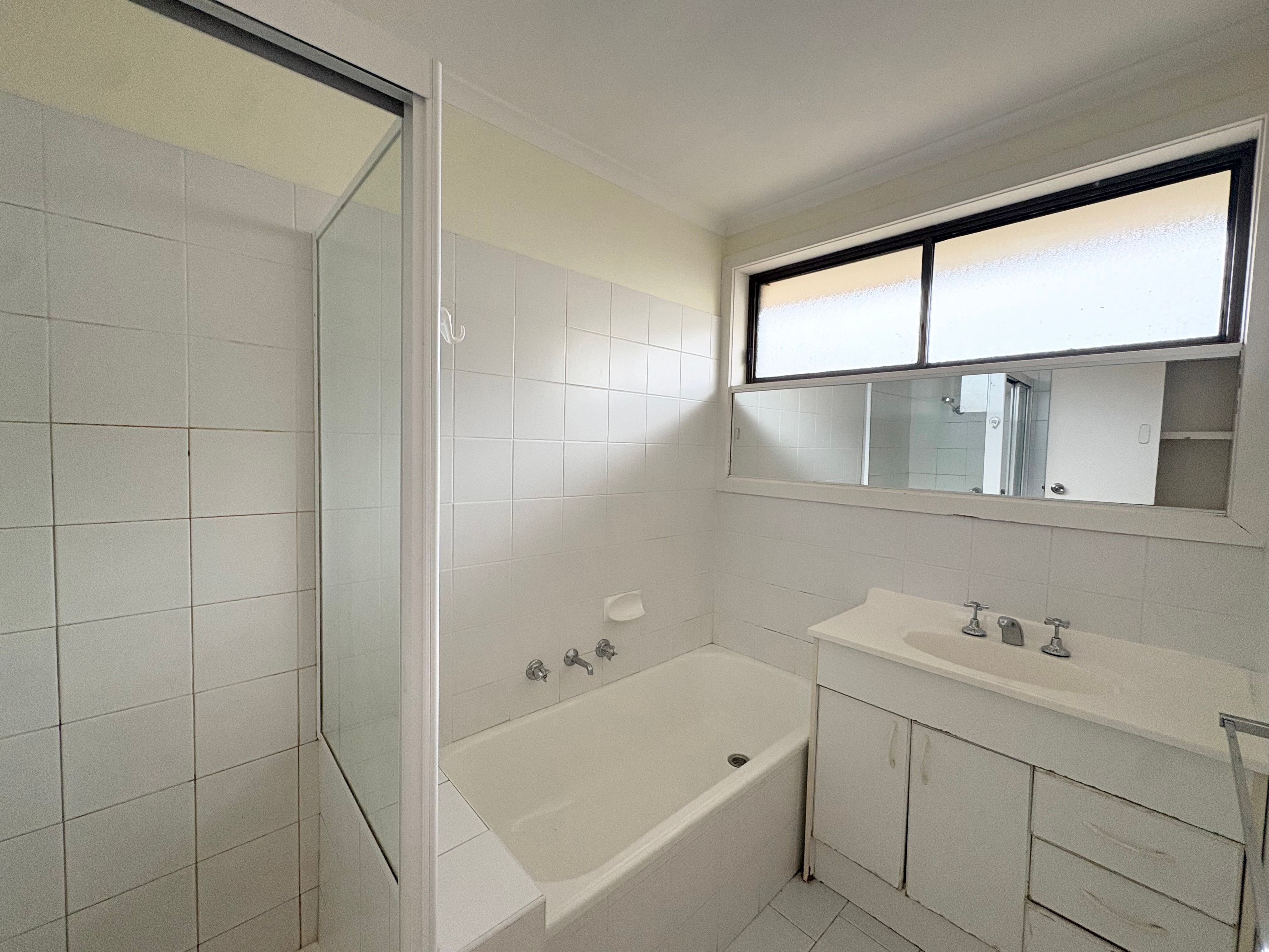 15/114-118 Ferntree Gully Road — photo 5 of 6
