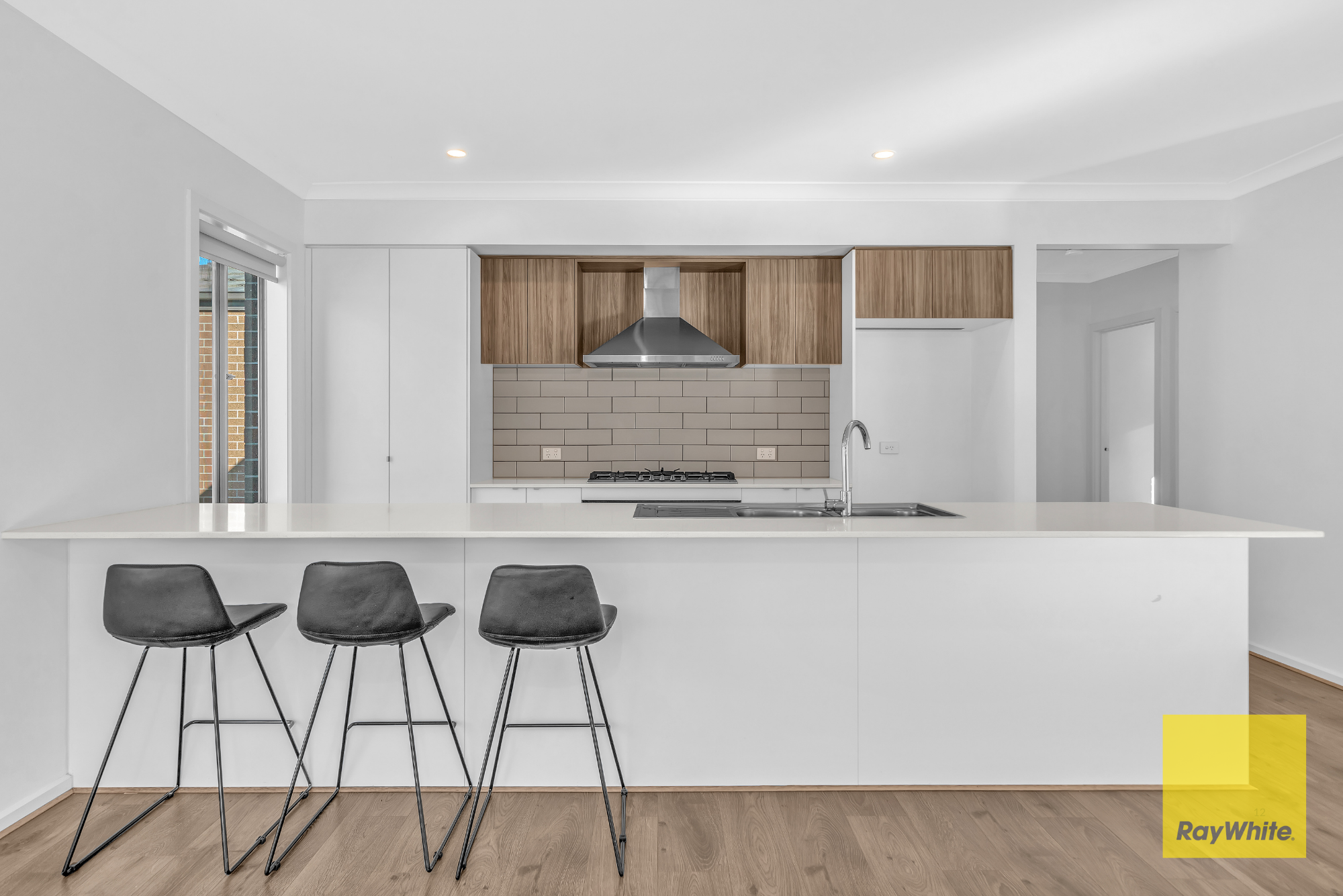 18 Myrtleleaf Street — photo 5 of 16