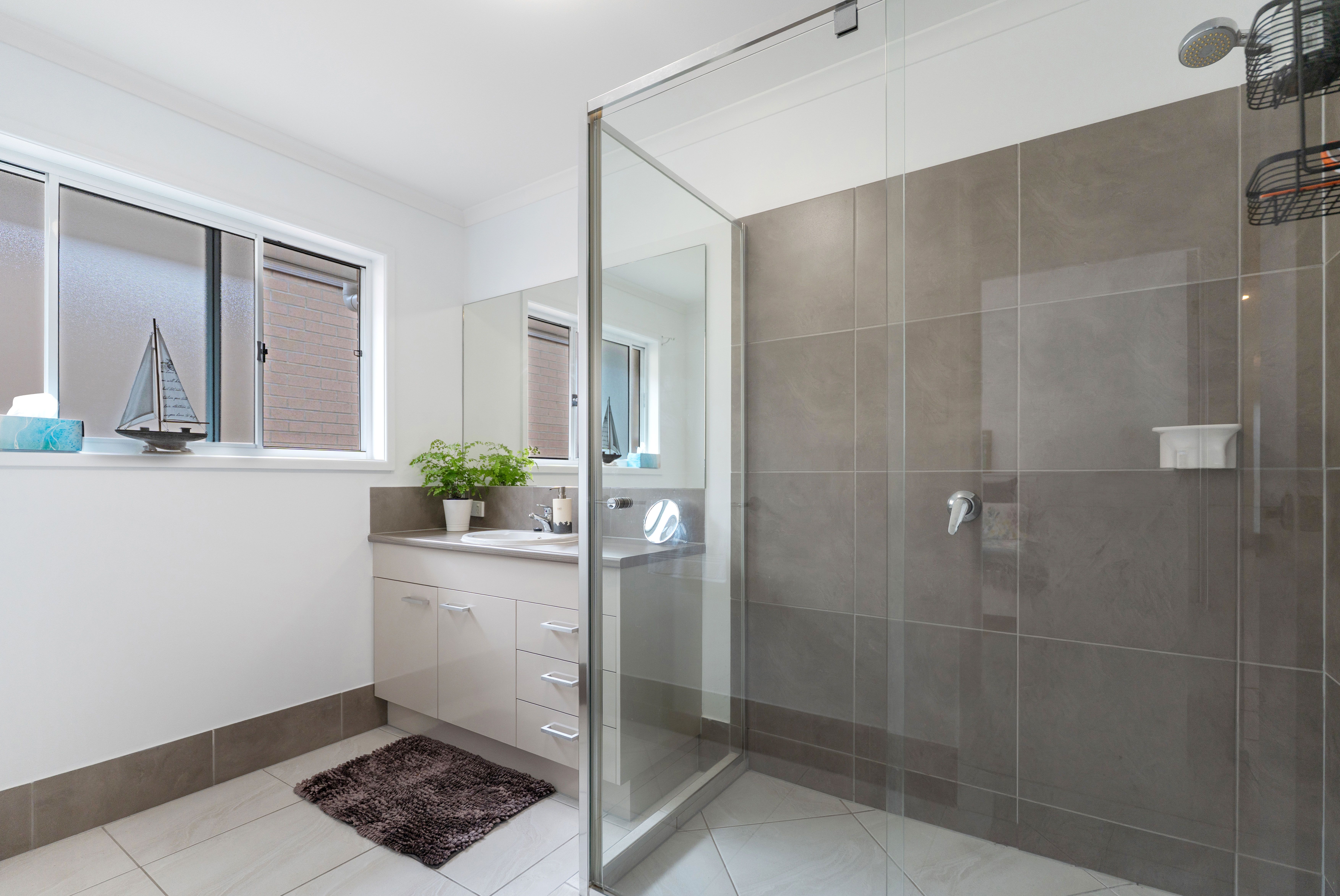 95 Lakeside Crescent — photo 9 of 15