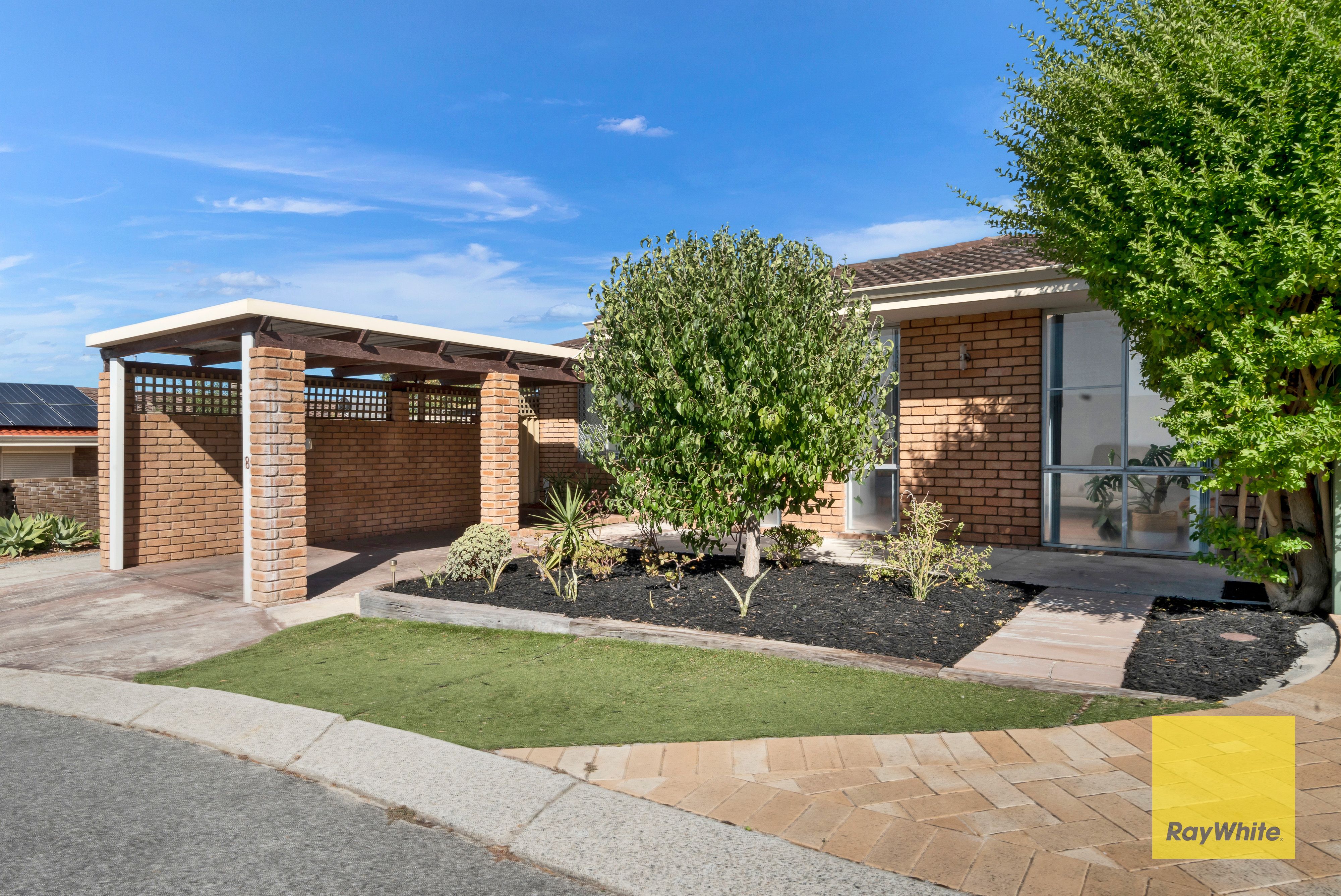 8 Rosewood Heights, Craigie WA 6025