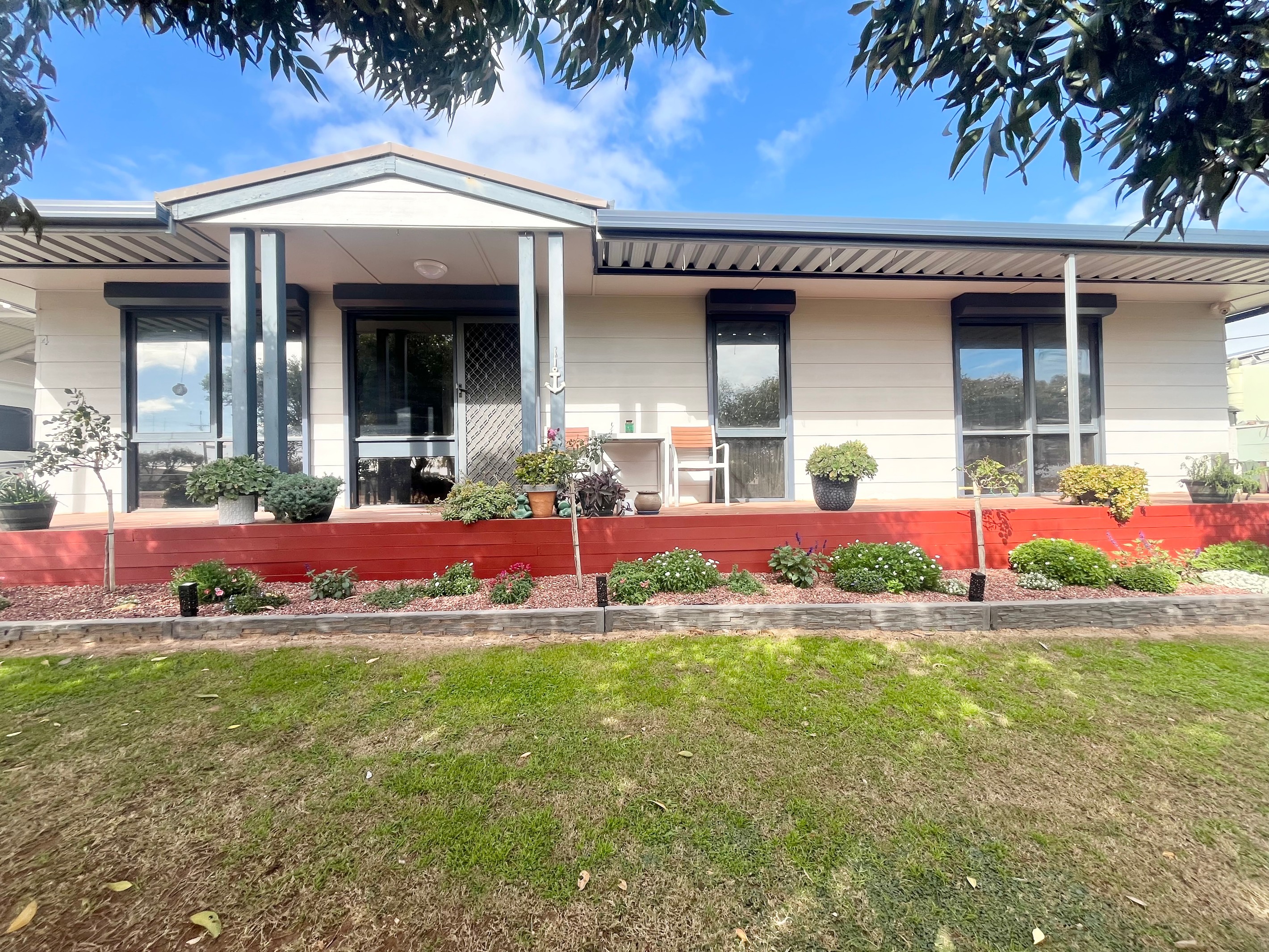 4 Third Street, Tickera, SA 5555