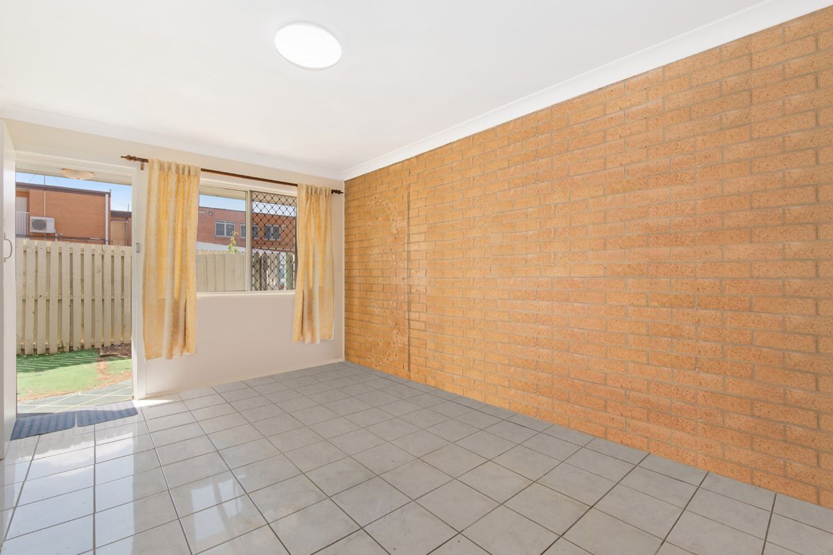2/17 Cronin Street, Annerley, QLD 4103