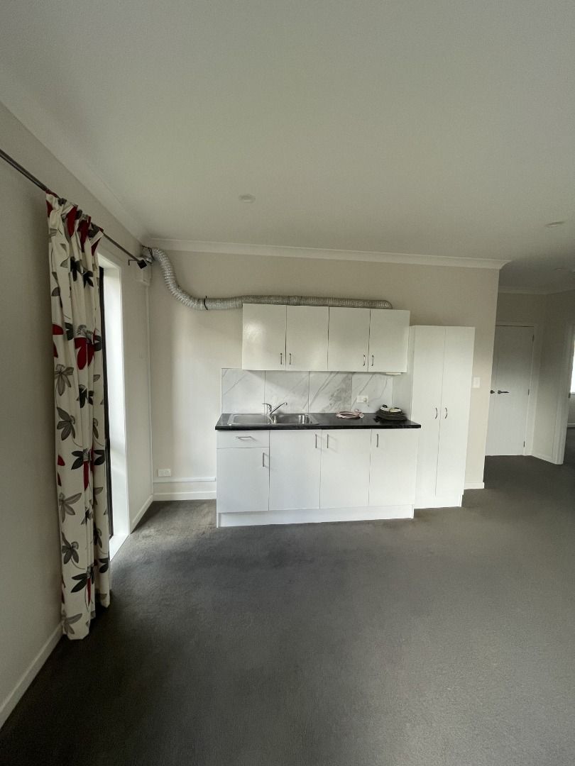 1 Roy Maloney Drive, Henderson, Waitakere City