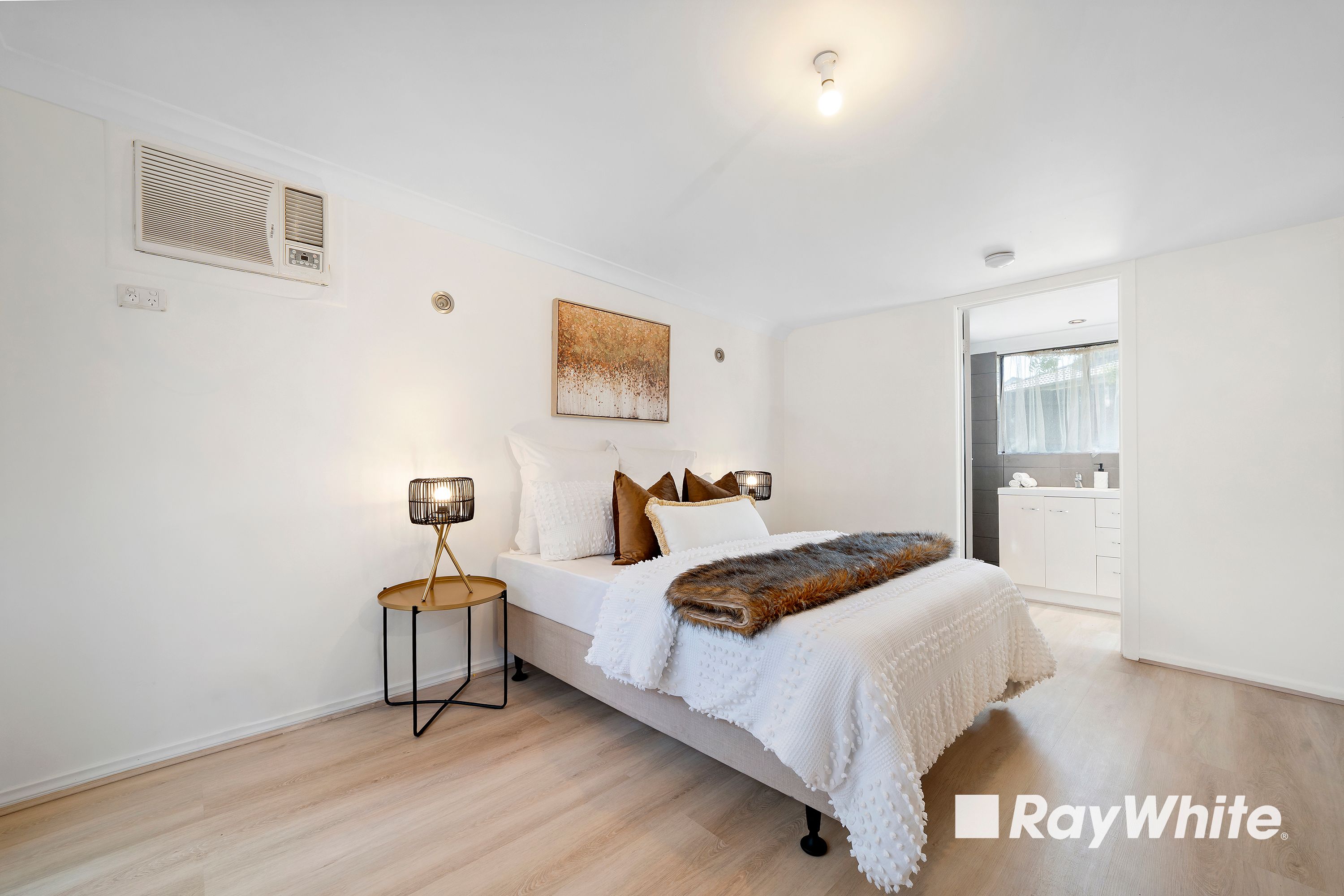 6 Albany Court — photo 8 of 17