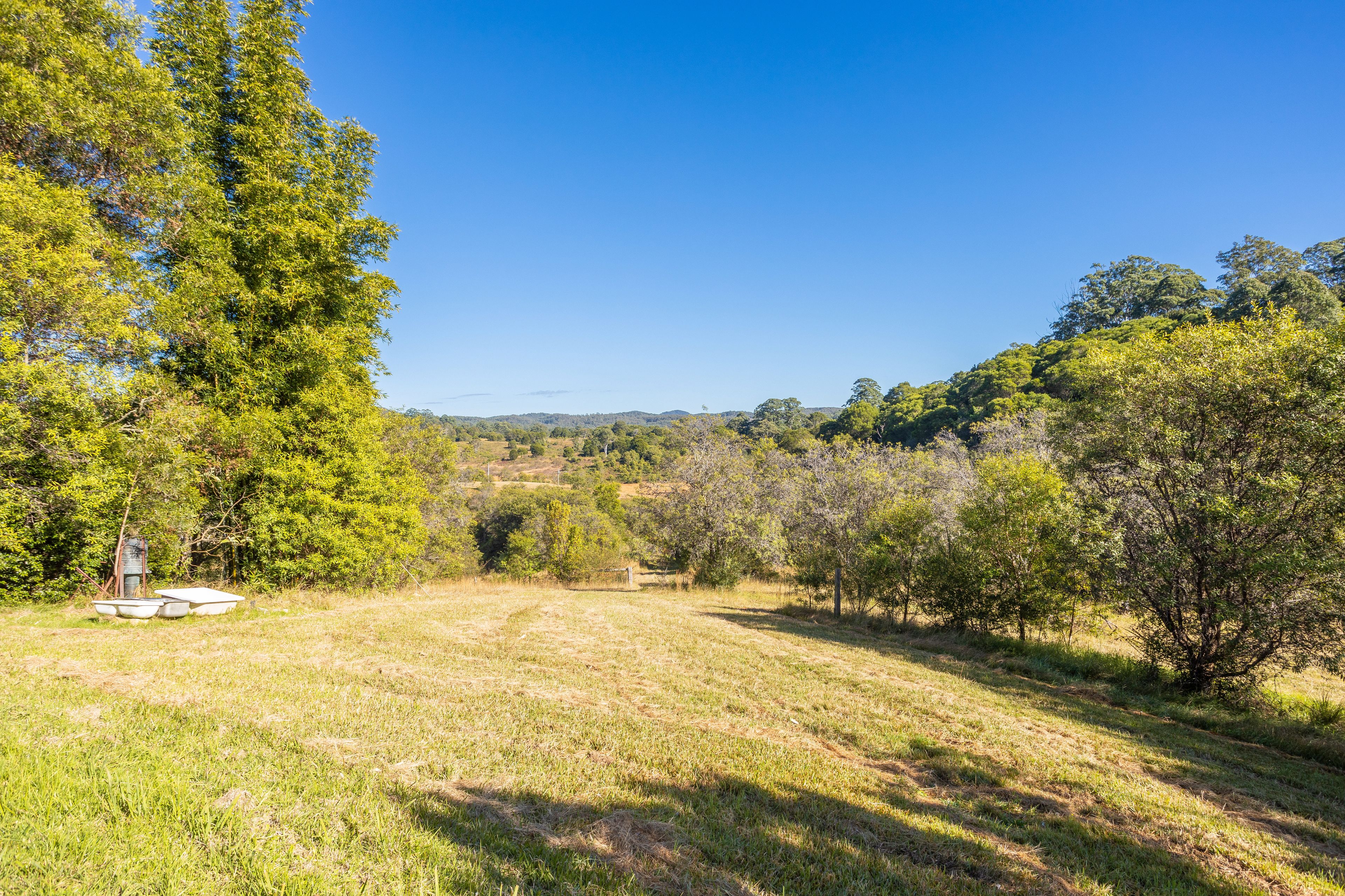 171 Glenwarrin Road — photo 4 of 16