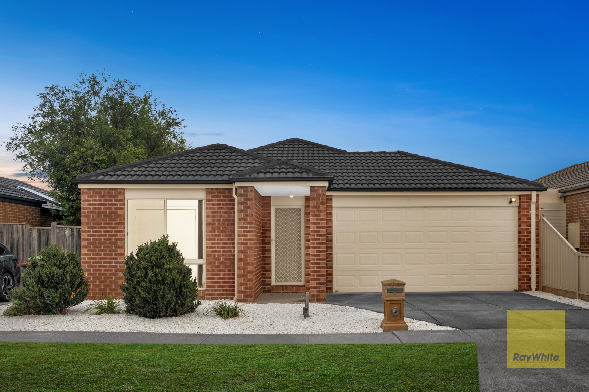 35 Holland Crescent, Truganina VIC 3029