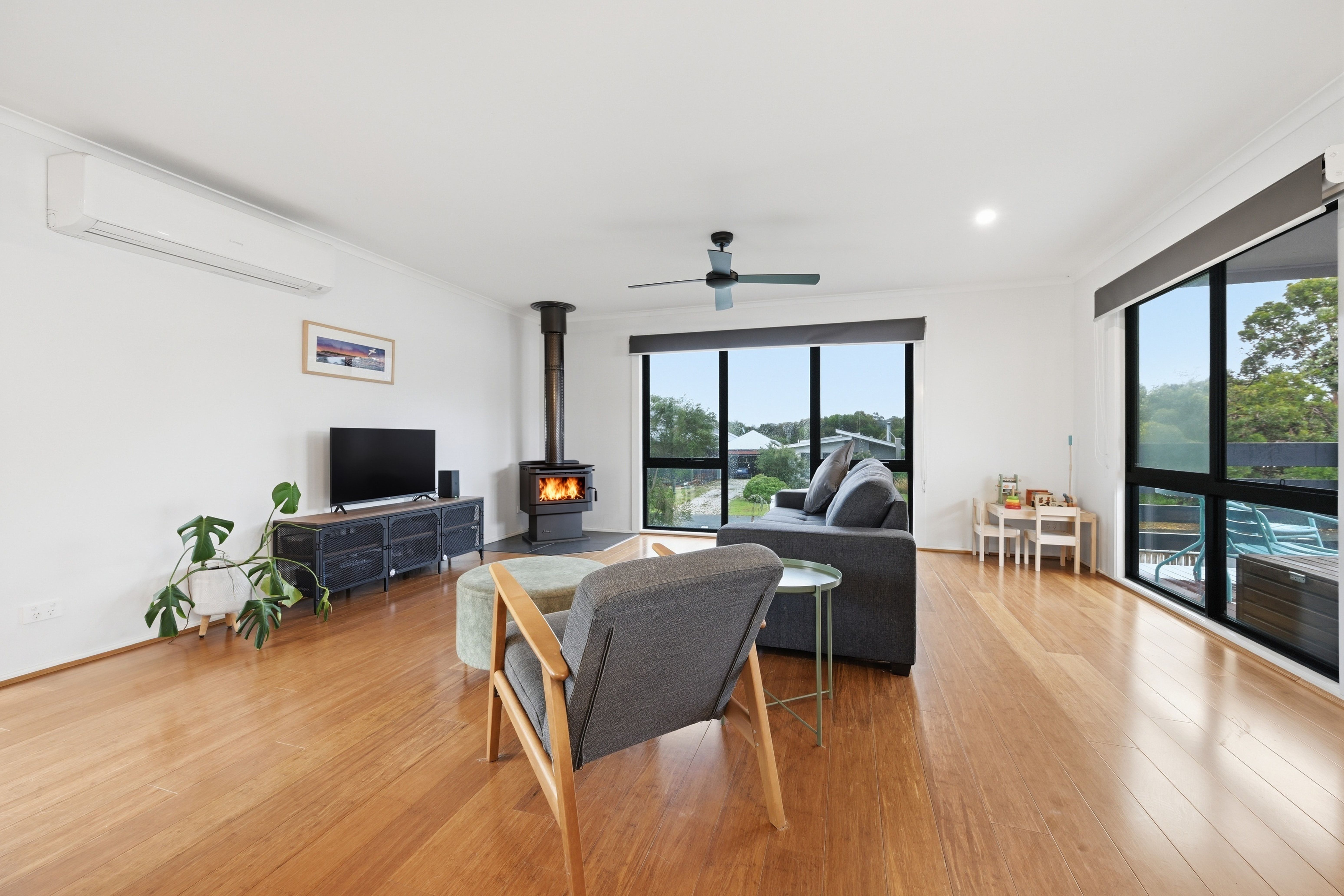 22 Tamara Crescent — photo 6 of 15