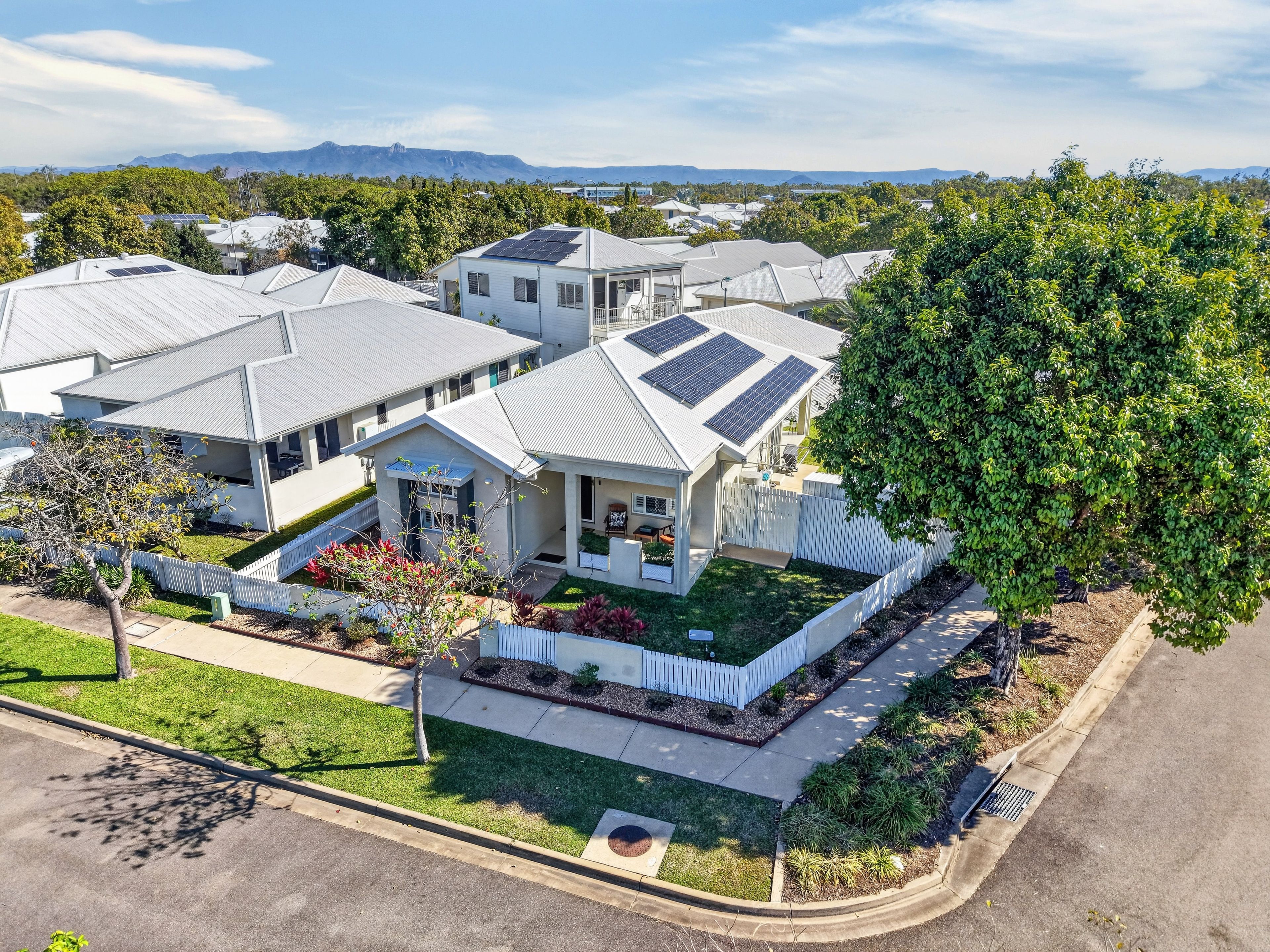 26 Huntsmans Crescent, Shaw, QLD 4818