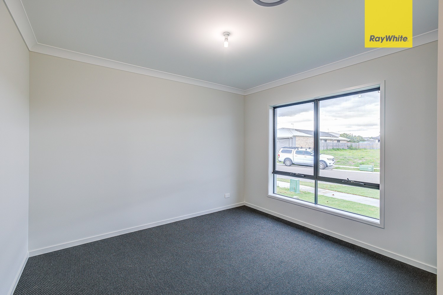33 Livingstone Street, Logan Reserve, QLD 4133
