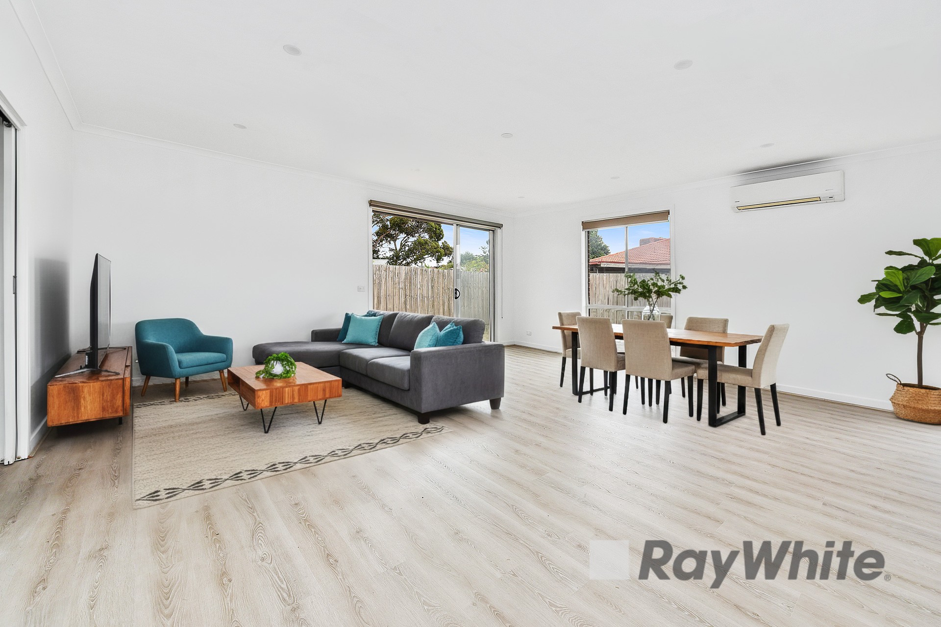 2/142 Pound Road, Hampton Park, VIC 3976