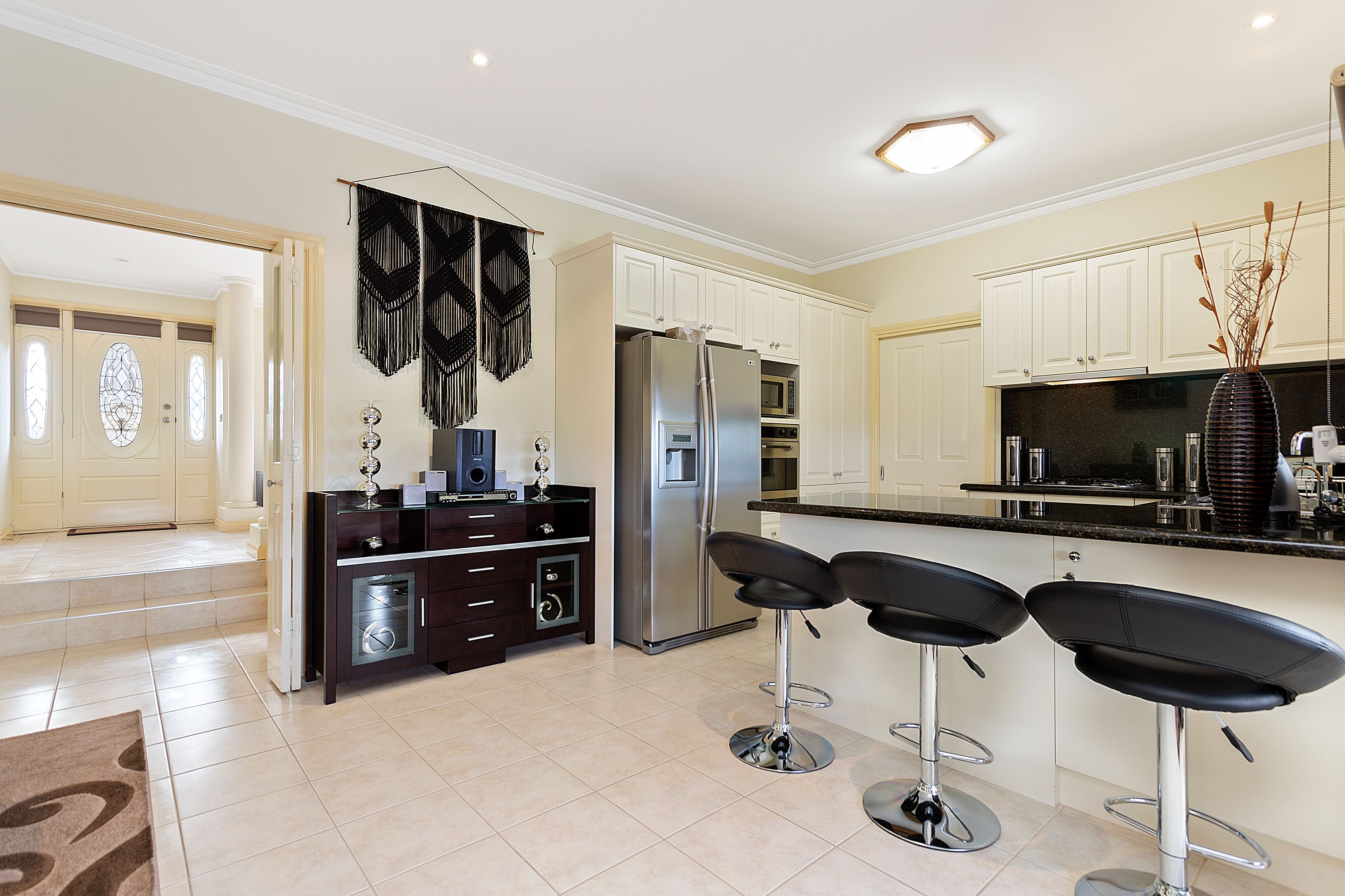 2 Apre Court, South Morang, VIC 3752