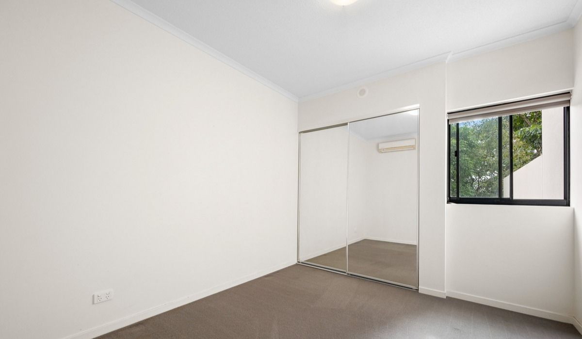 218/75 Central Lane — photo 6 of 12