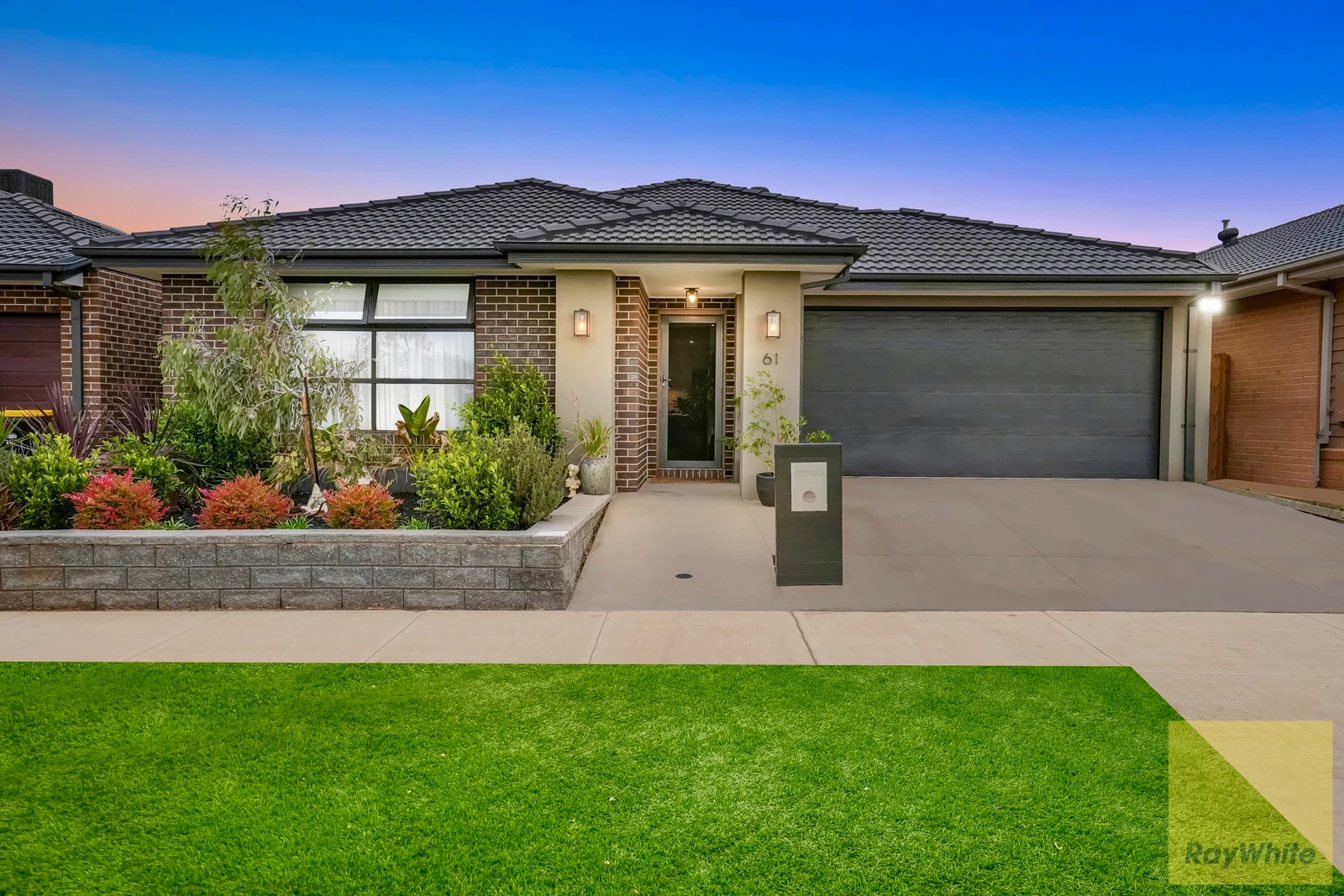 61 Cascade Drive, AINTREE, VIC 3336