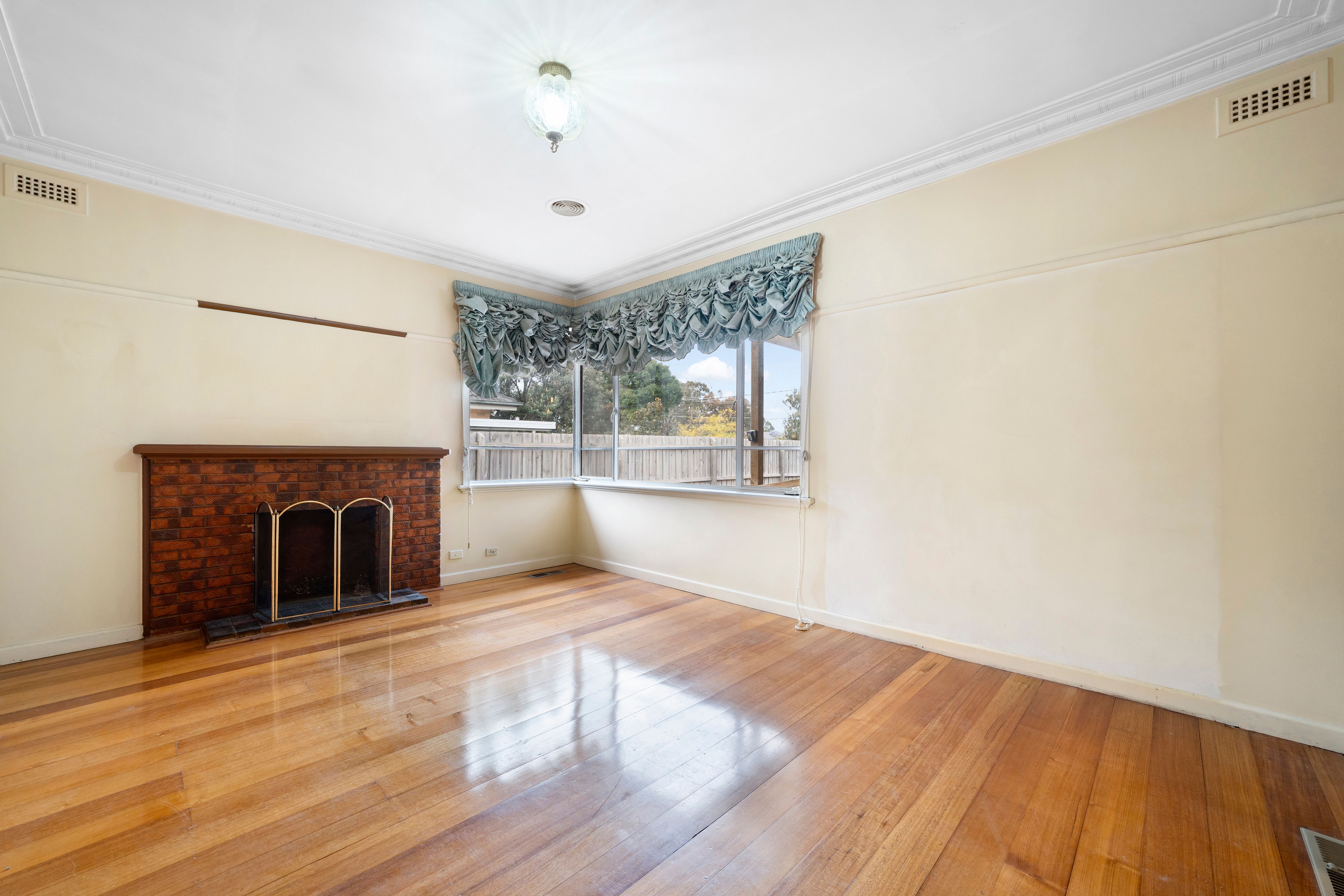 1 Susan Court, Cheltenham, VIC 3192