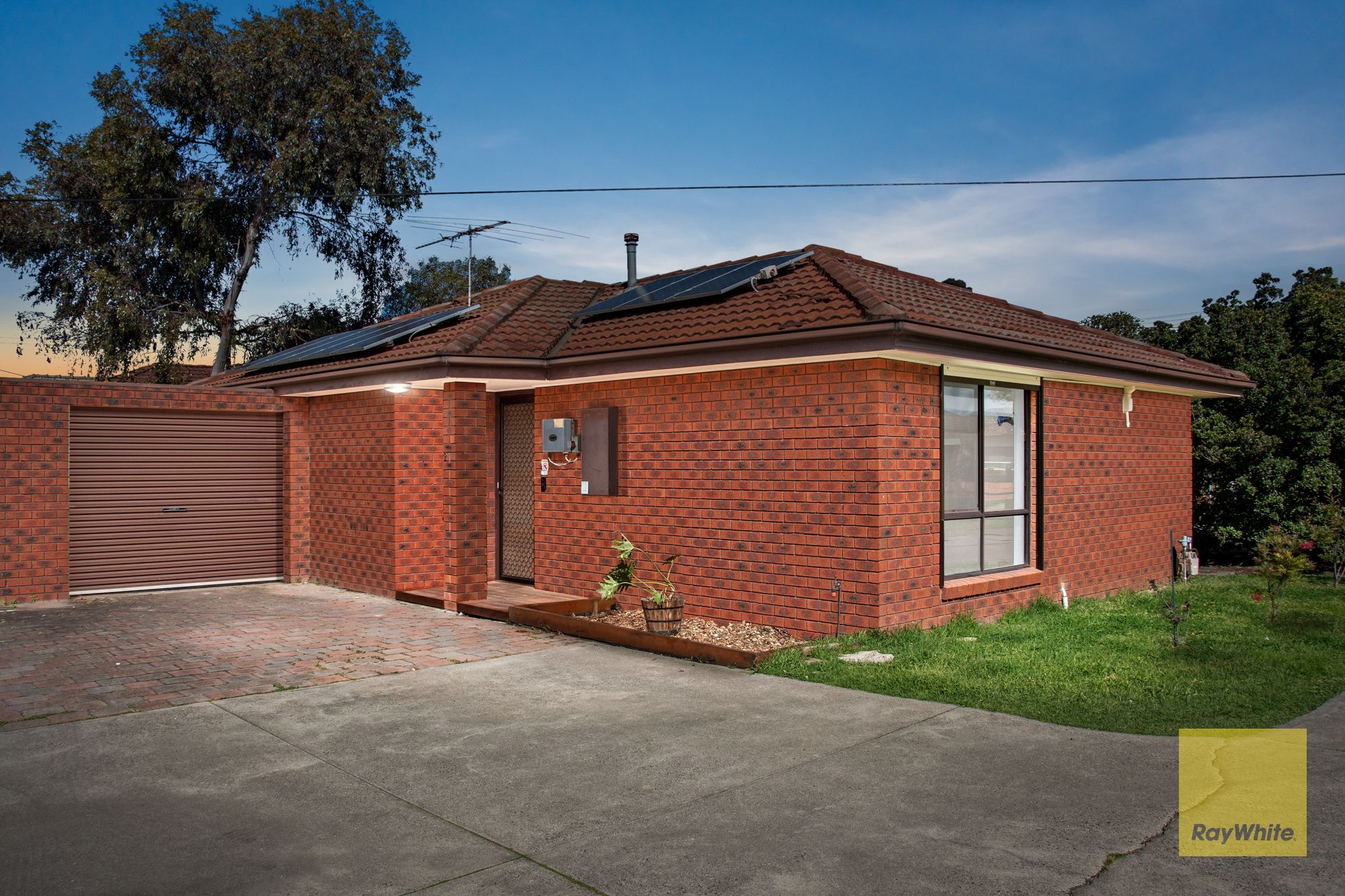 2/2-6 Christie Street, Deer Park, VIC 3023