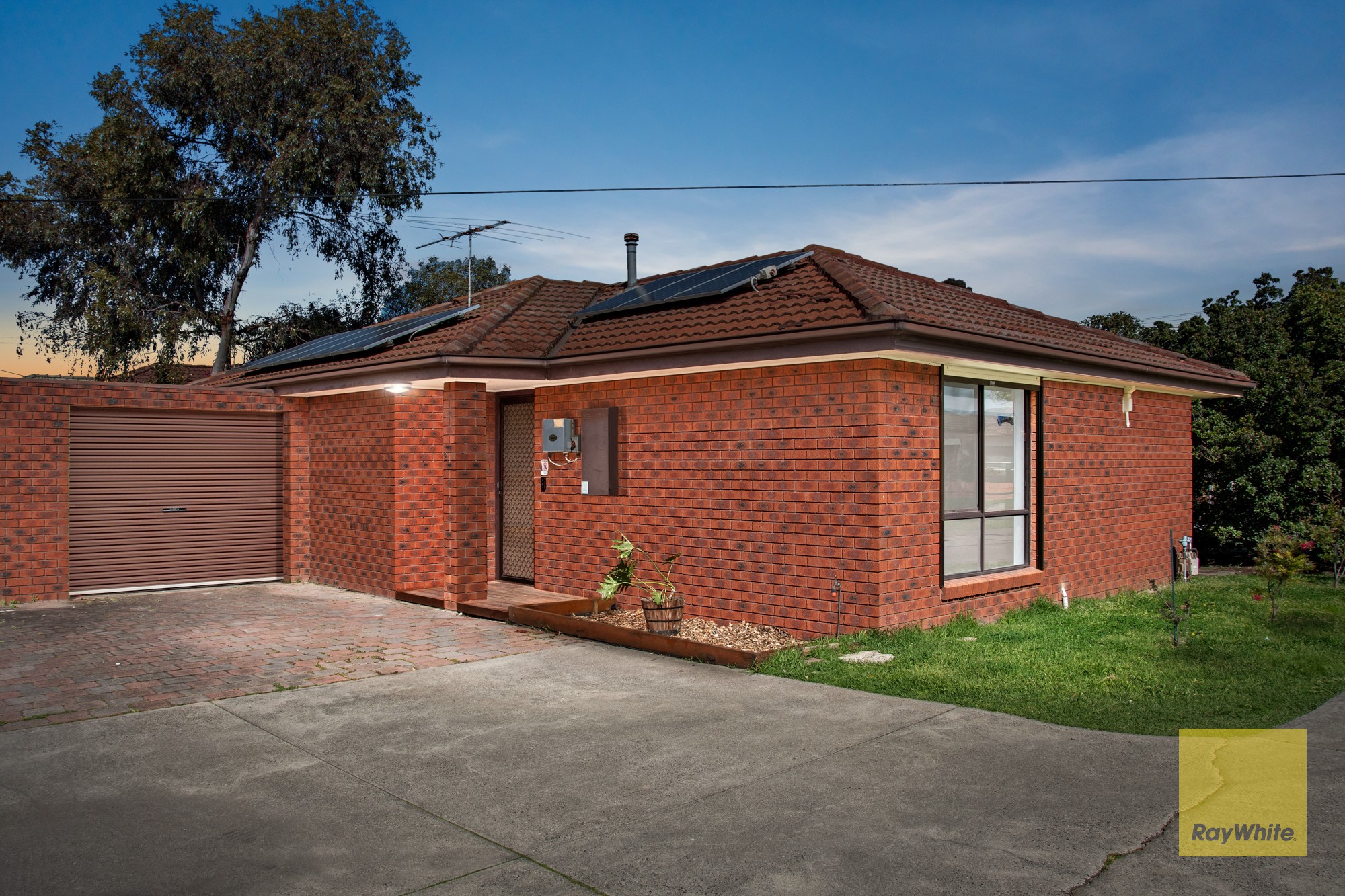 2/2-6 Christie Street, Deer Park, VIC 3023