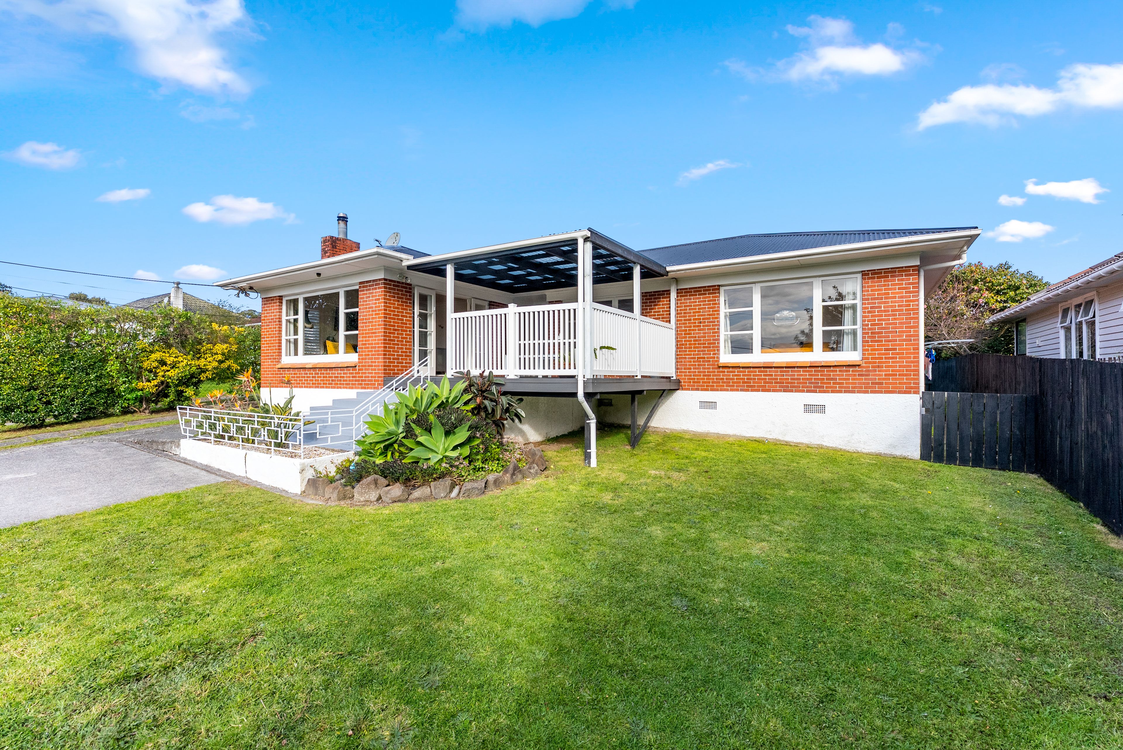 39 Sherwood Avenue, Te Atatu South, Waitakere City