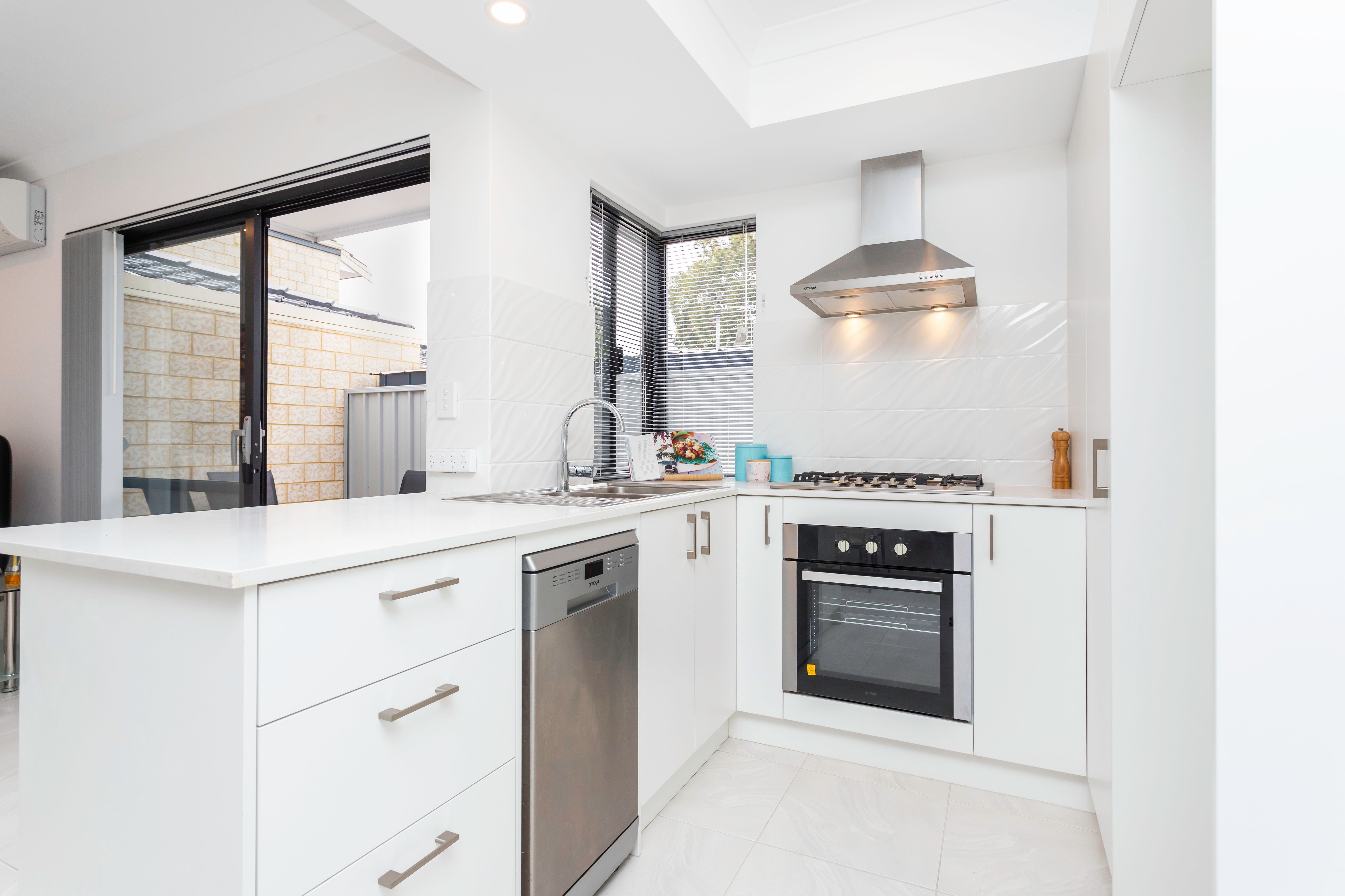 211a Holbeck Street, Doubleview, WA 6018