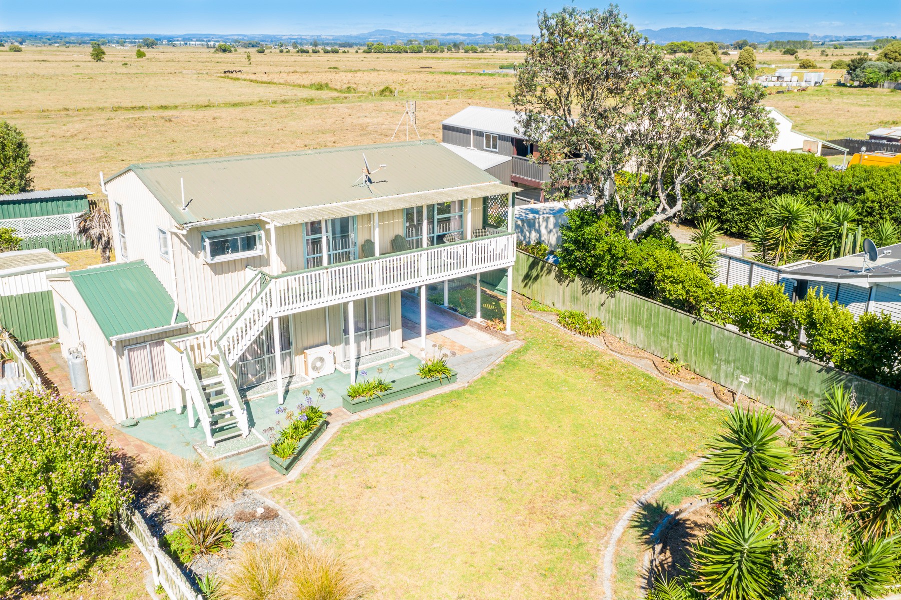 90 Pukehina Parade, Pukehina, Western Bay Of Plenty District