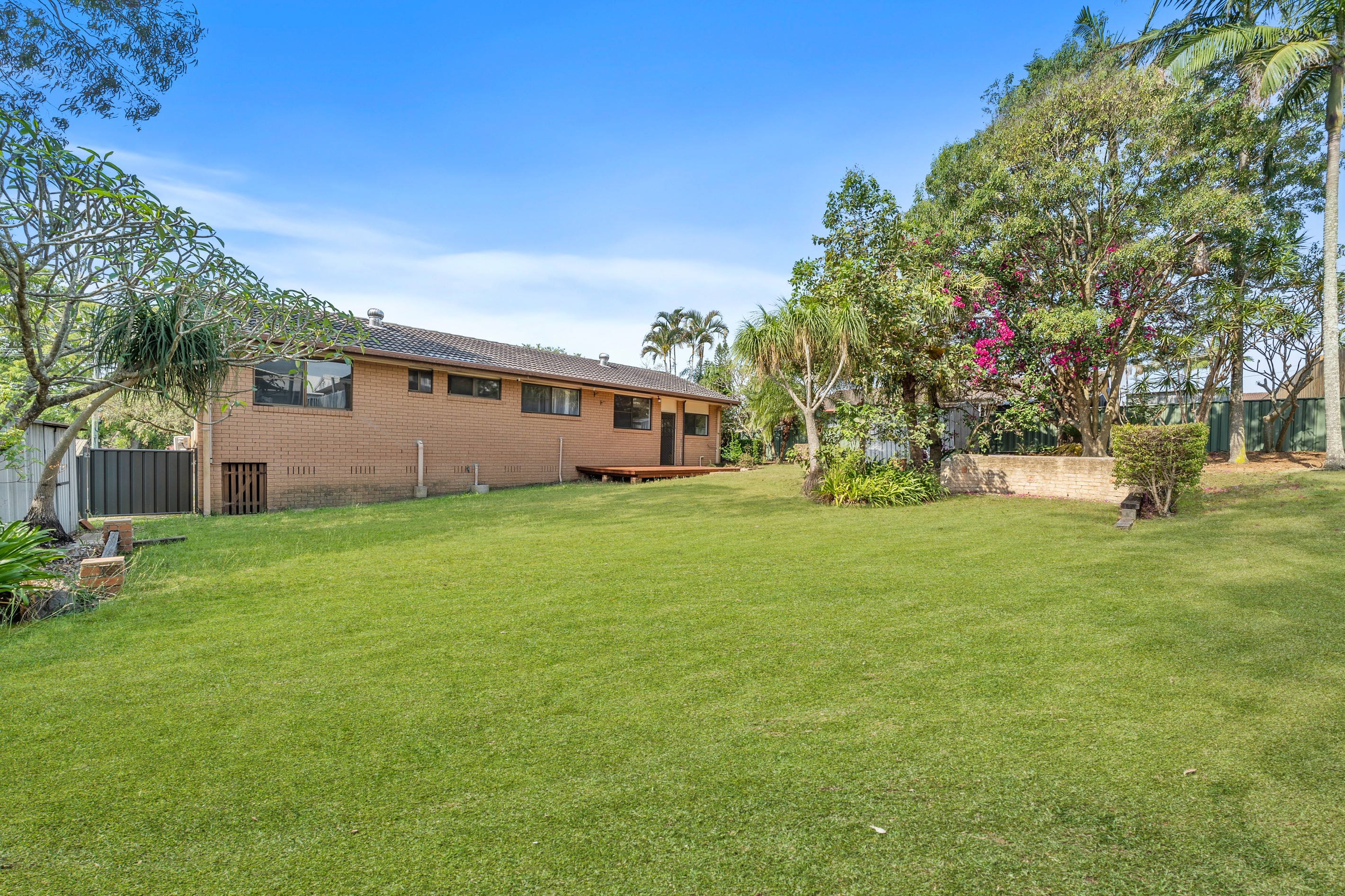 27 Vergulde Road, Regents Park, QLD 4118
