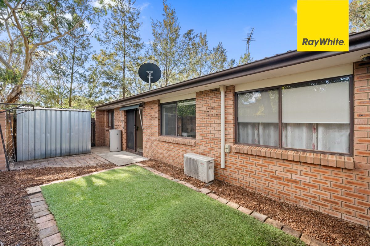 30/21 Cossington Smith Crescent — photo 12 of 18