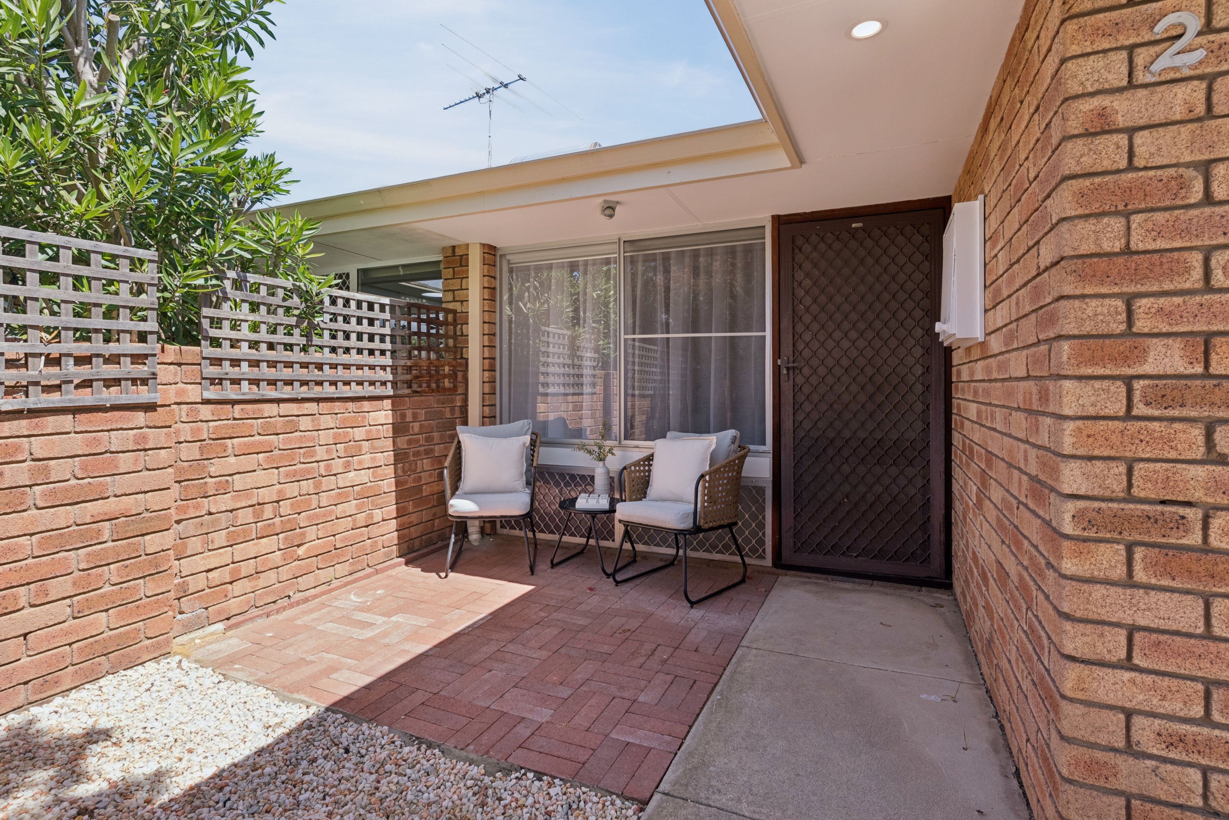 2 Rosewood Heights — photo 14 of 16