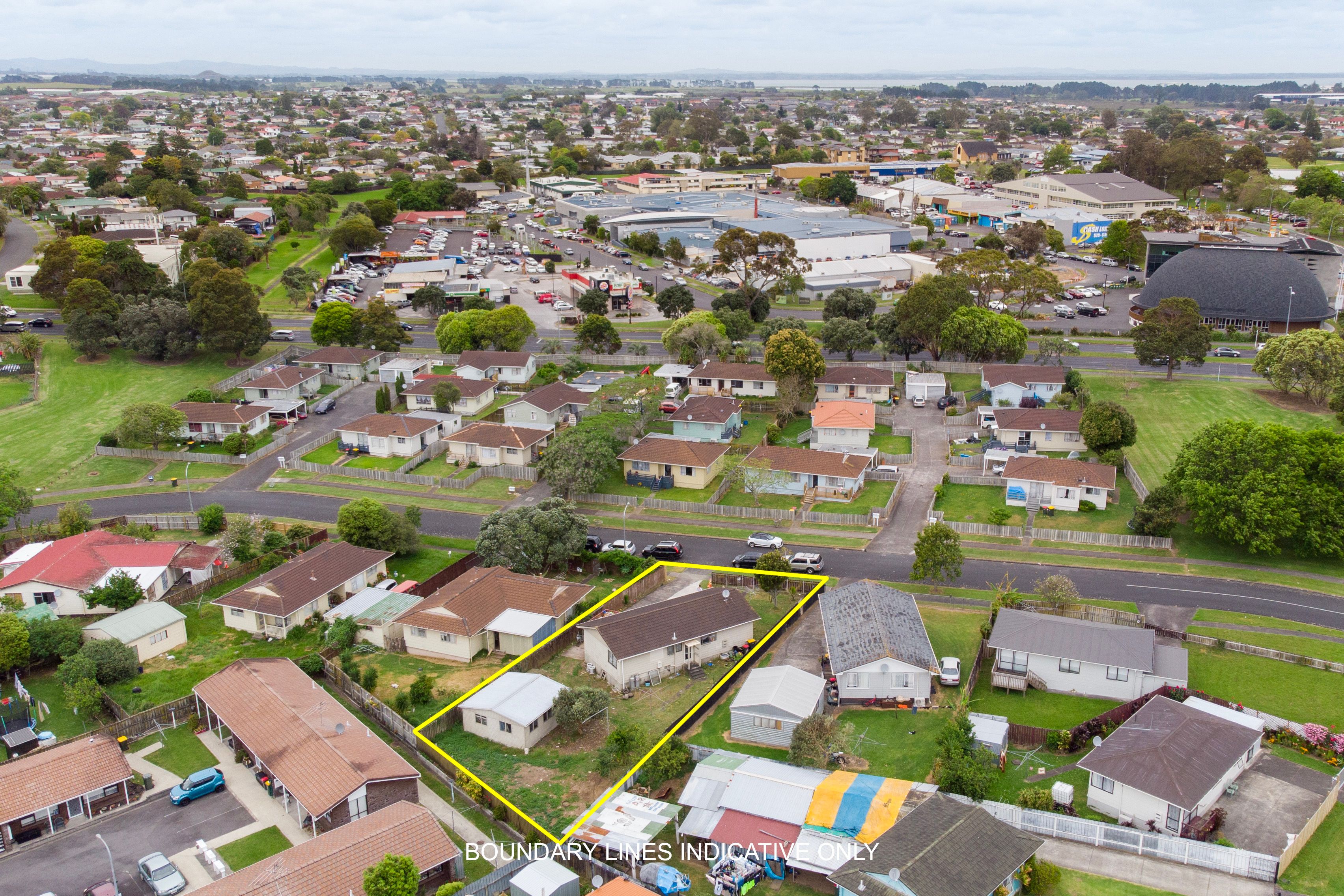37 Court Town Close, Mangere, Manukau City