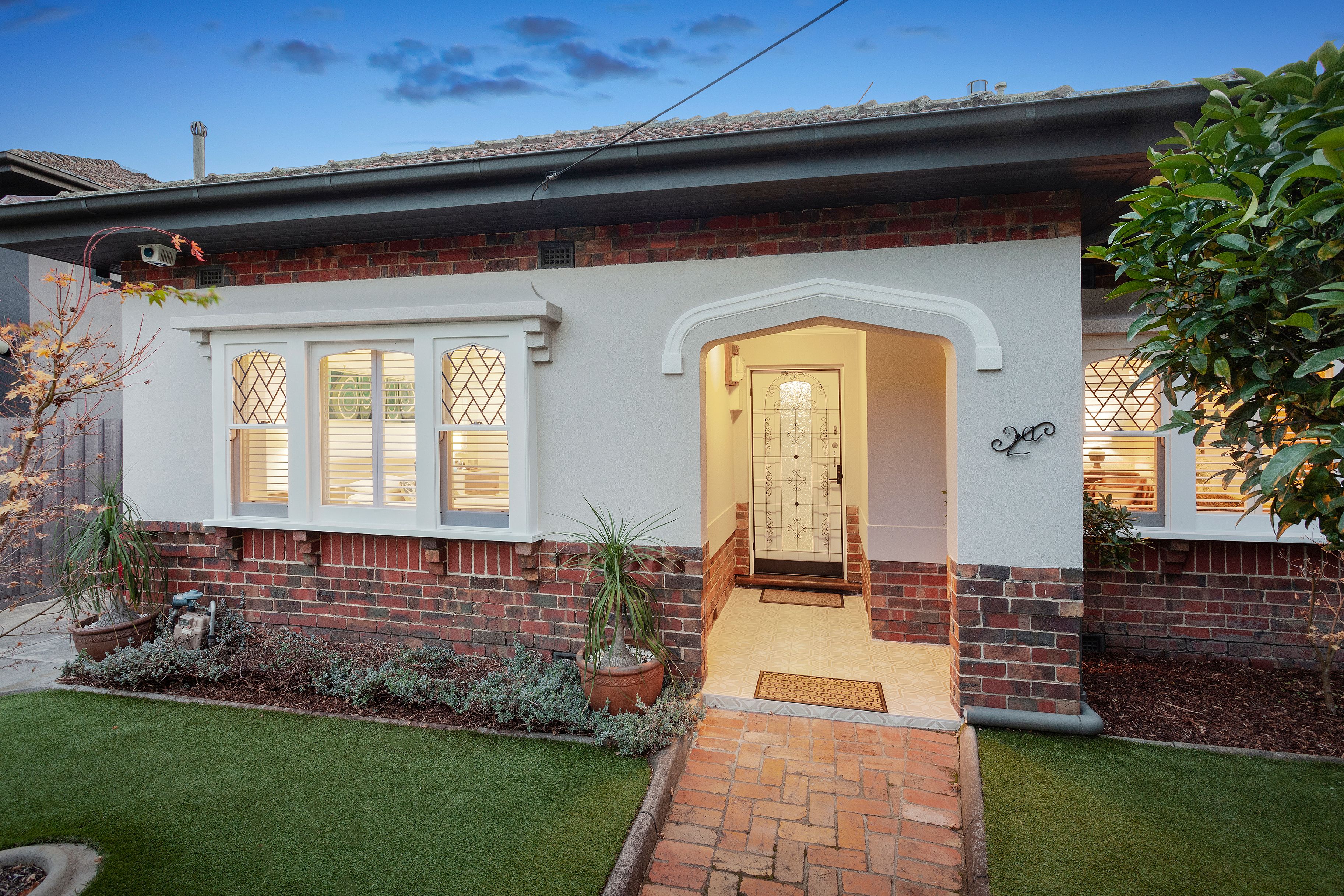 2a Kokaribb Road, Carnegie VIC 3163