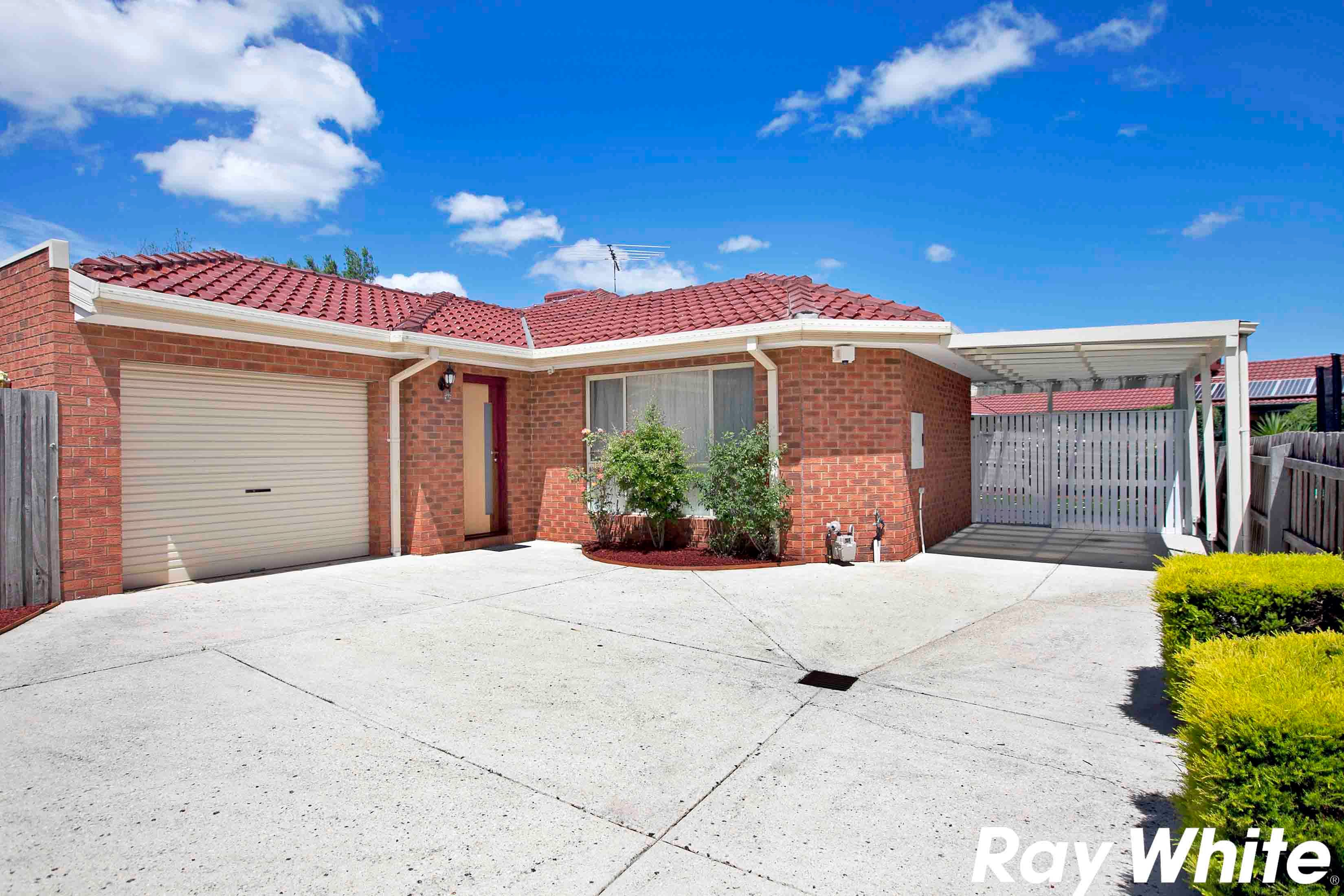 2/2B Woolnough Drive, Mill Park, VIC 3082
