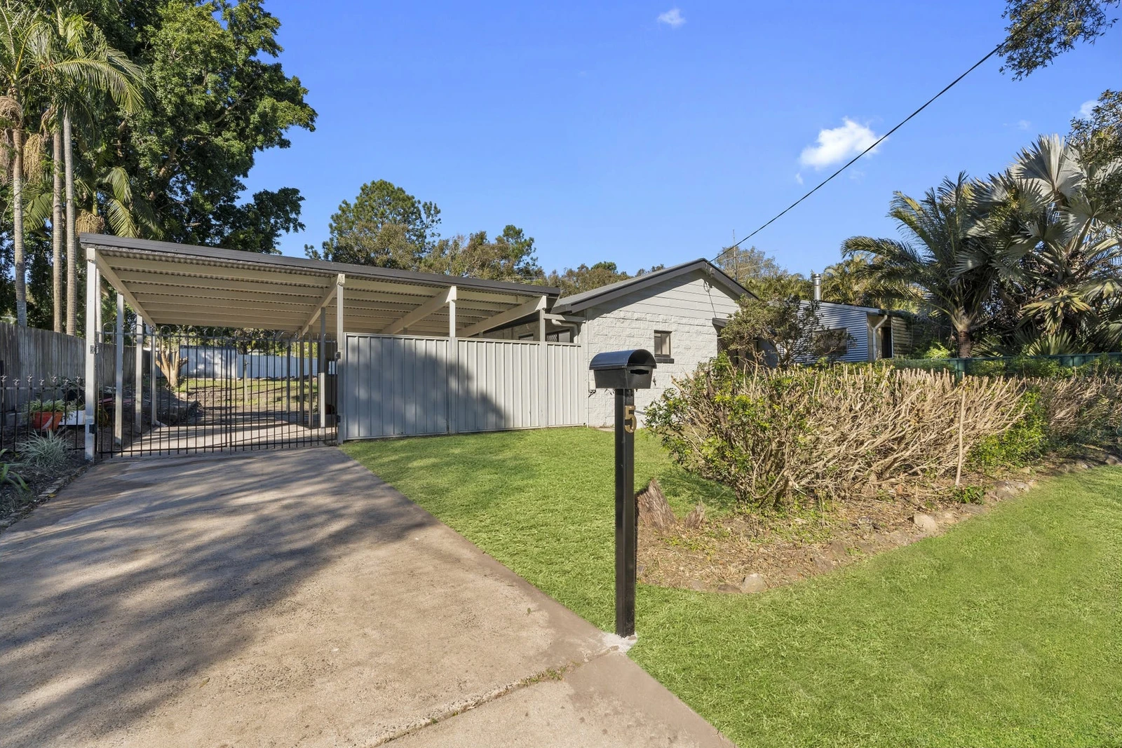 5 Daybell Street, Woodford, QLD 4514