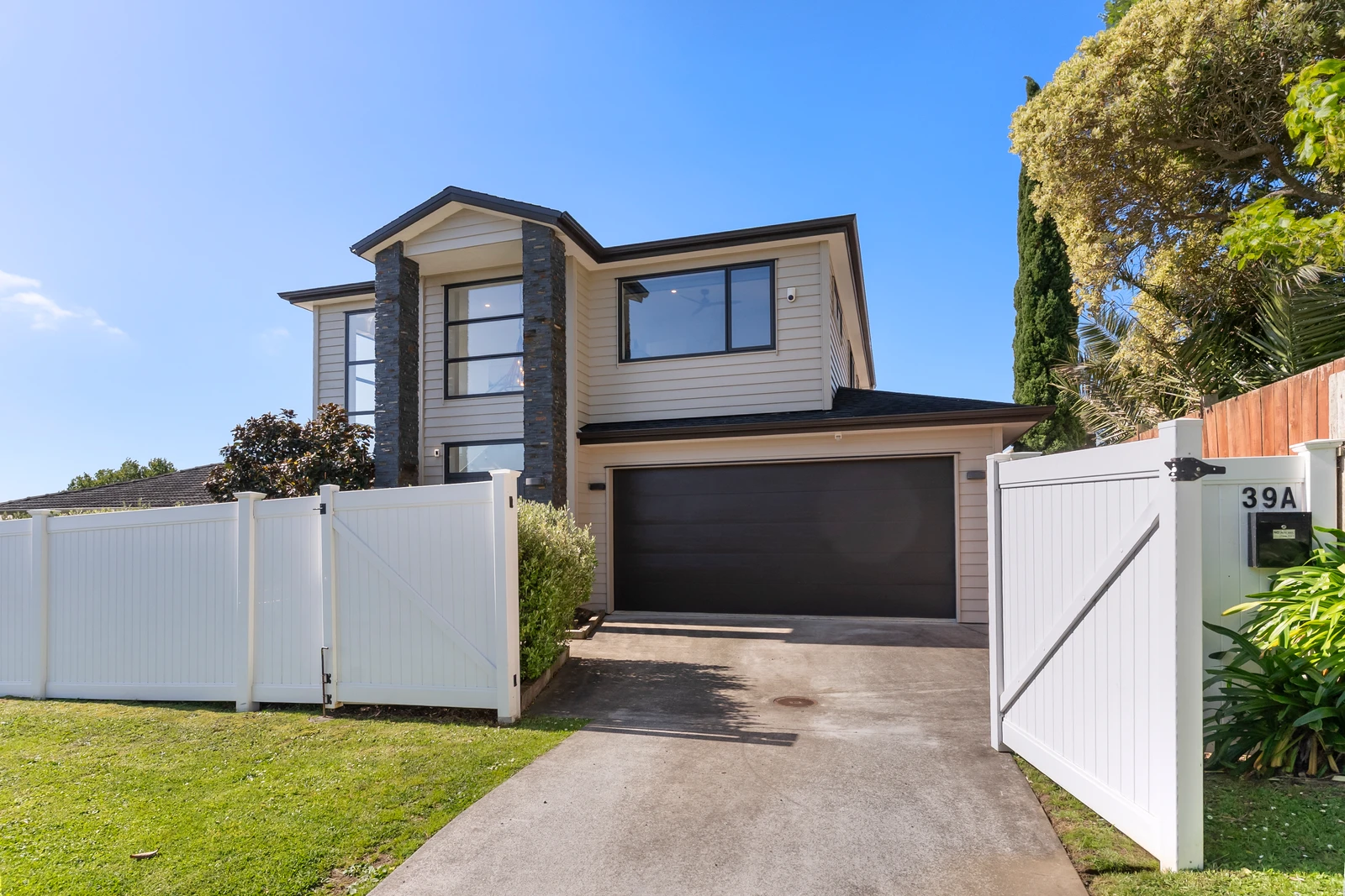 39A Rodney Street, Howick, Manukau City