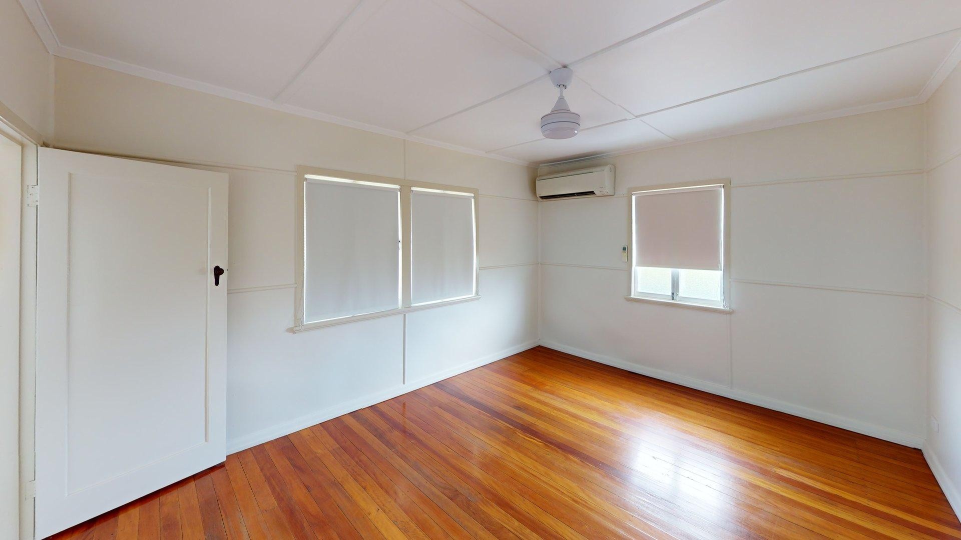 33 Warton Street, Gayndah, QLD 4625