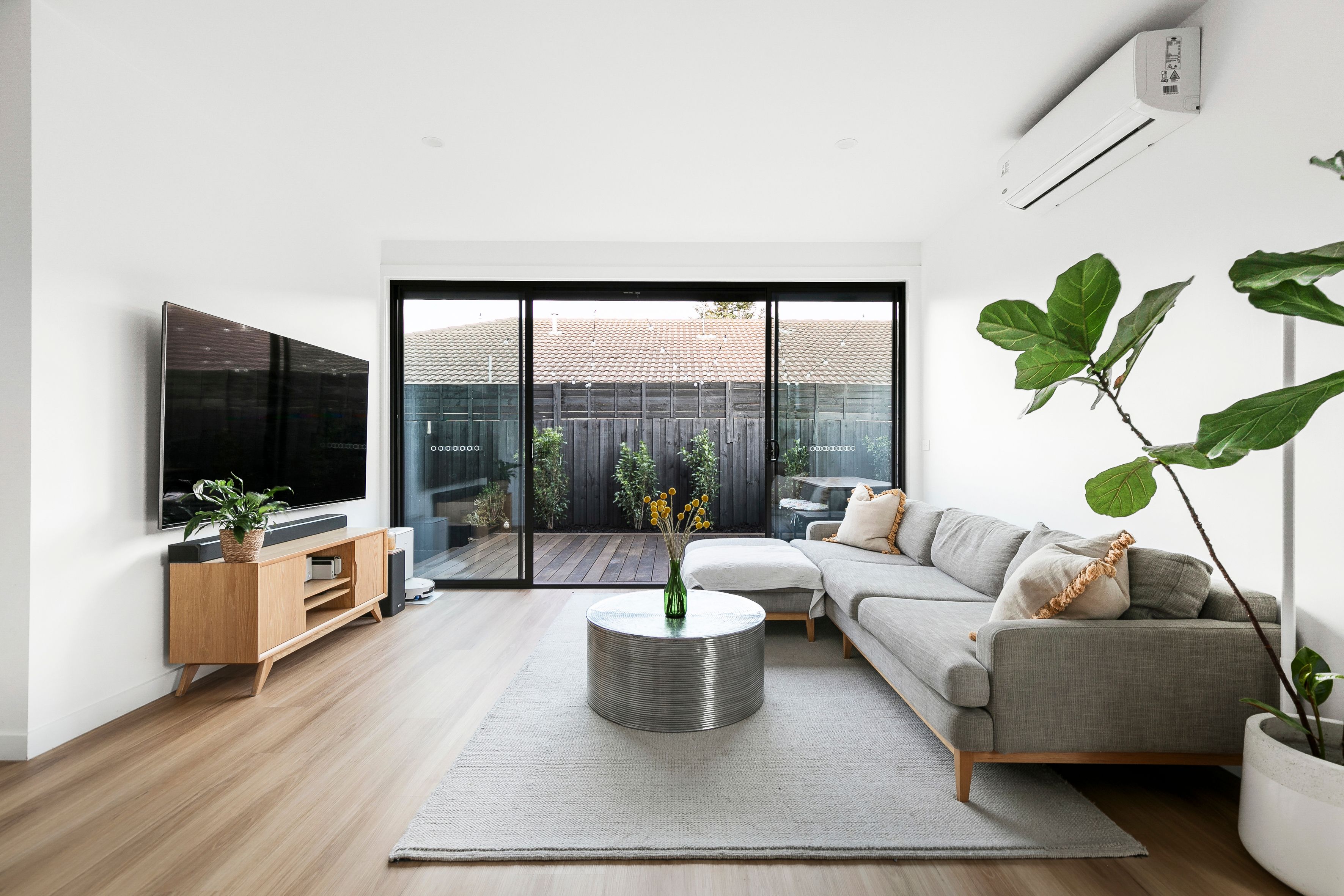 2/8 Mutton Road — photo 6 of 16