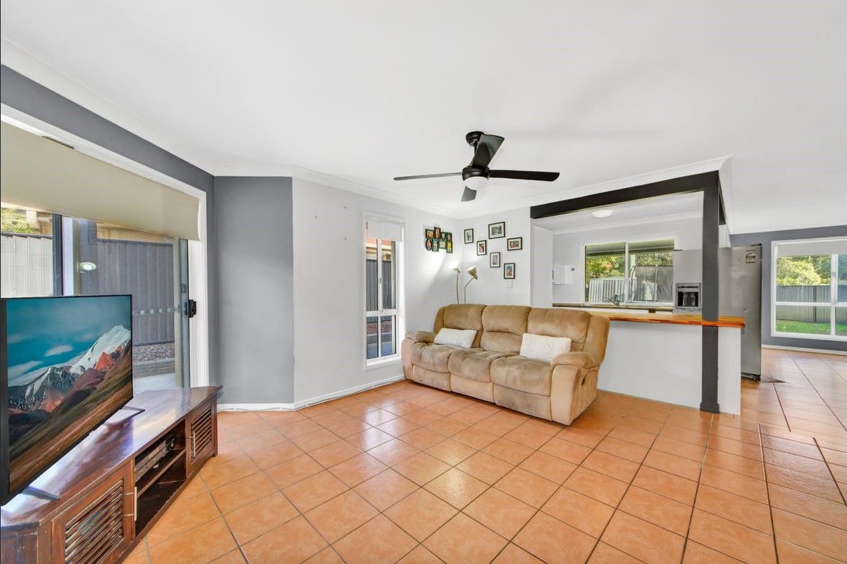 1/150 Greenacre Drive, Parkwood, QLD 4214
