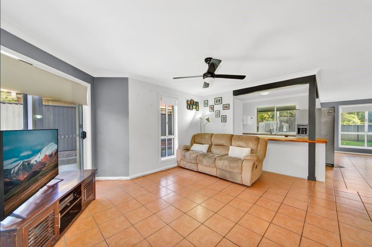 1/150 Greenacre Drive, Parkwood, QLD 4214