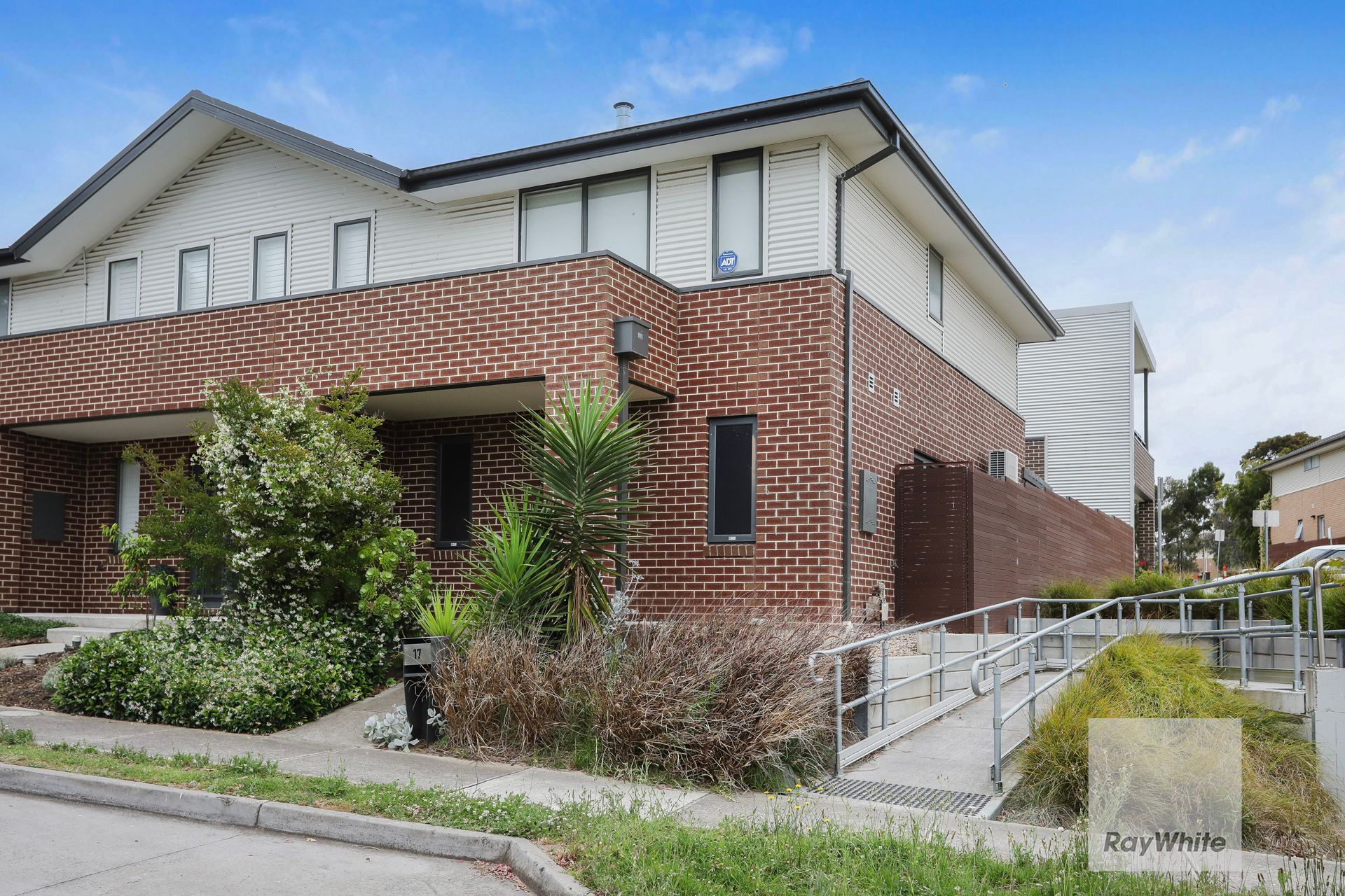 17 Erinbank Crescent, Westmeadows, VIC 3049