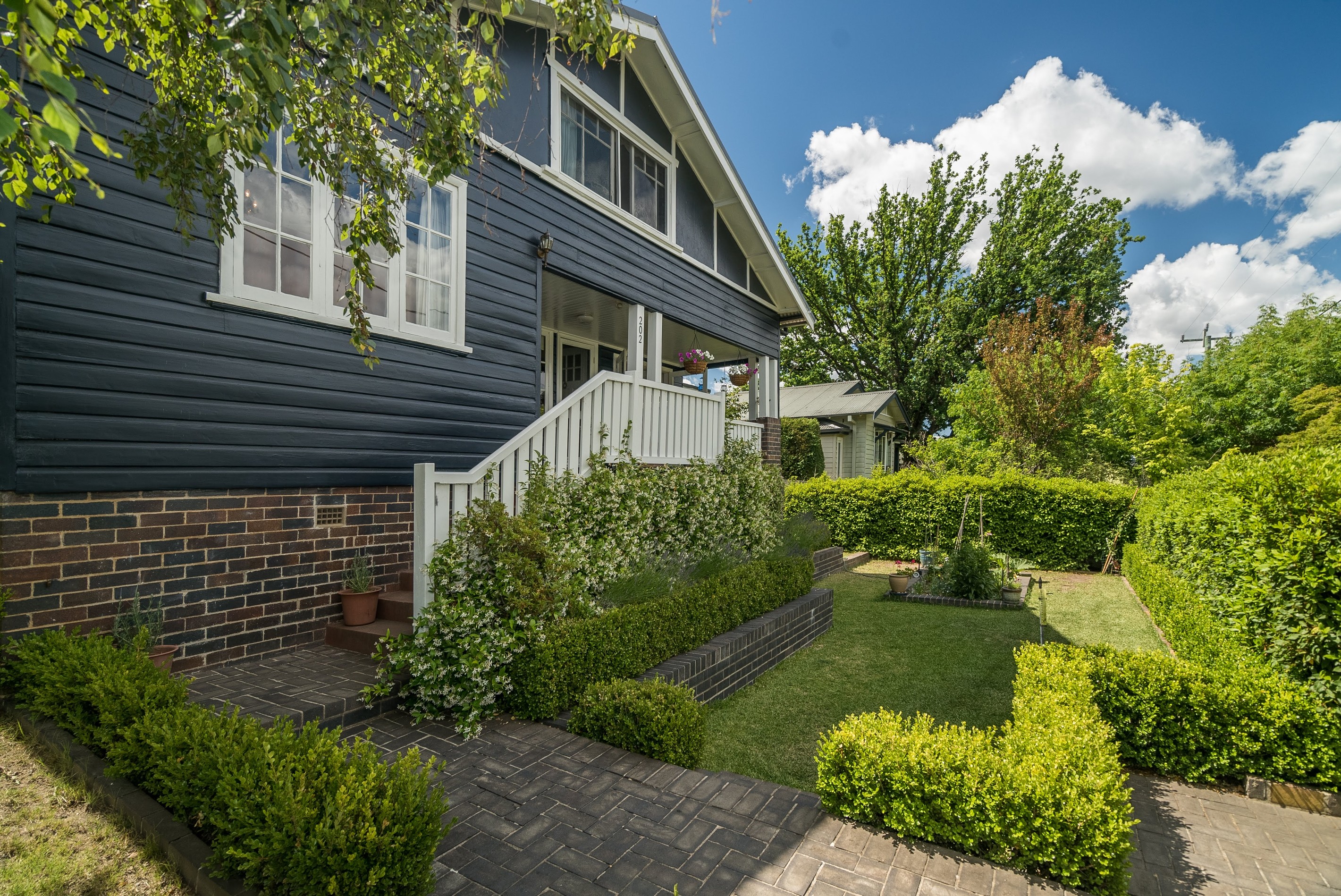 202 Marsh Street, Armidale, NSW 2350