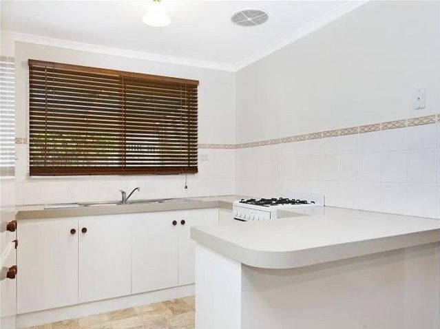 27 Wentworth Street, Cranbourne North, VIC 3977