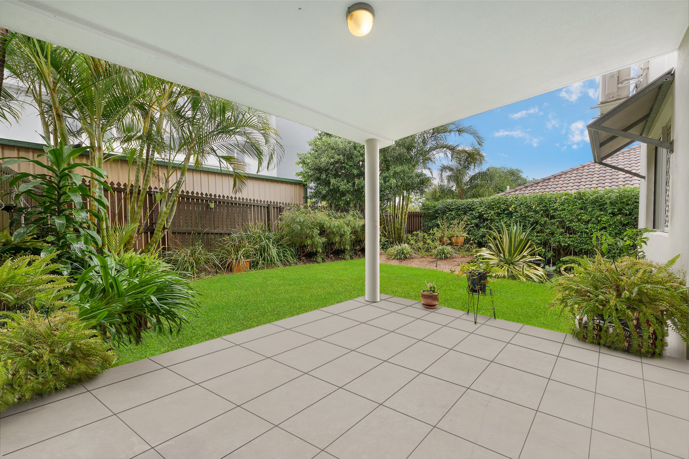 2/82 Oxley Avenue, Woody Point, QLD 4019