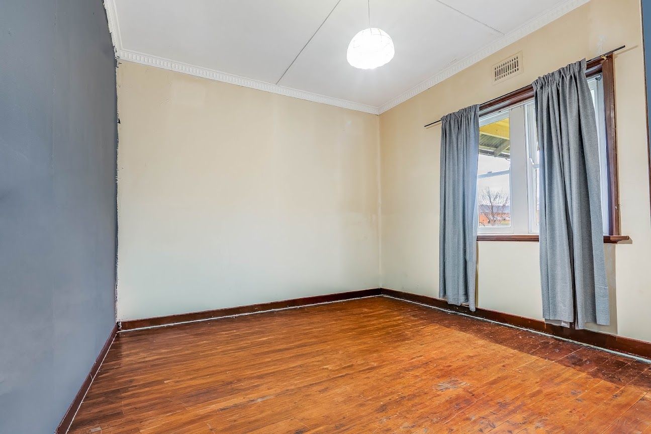 37 Commercial Street — photo 4 of 21