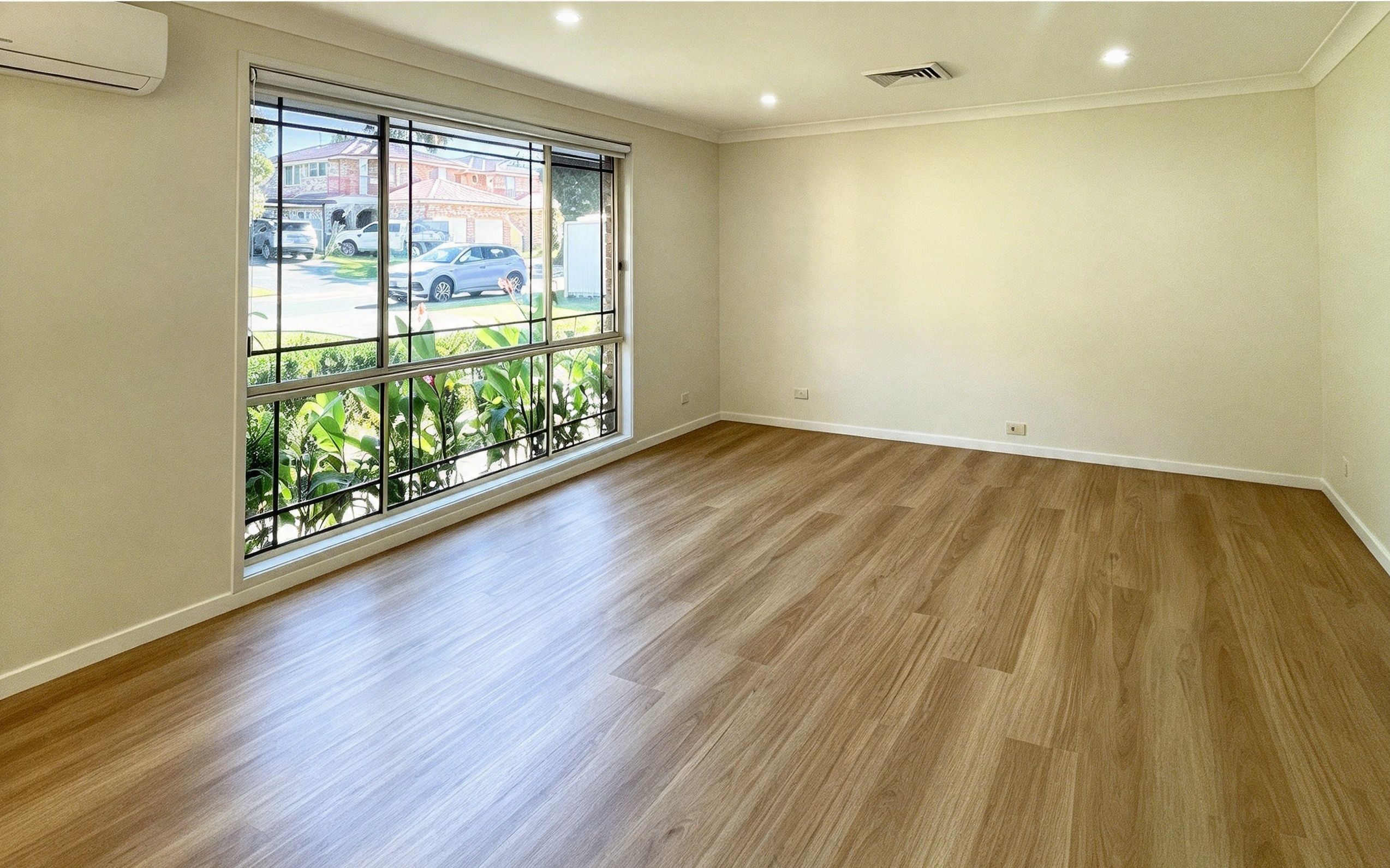 7 Arrowsmith Street — photo 5 of 10