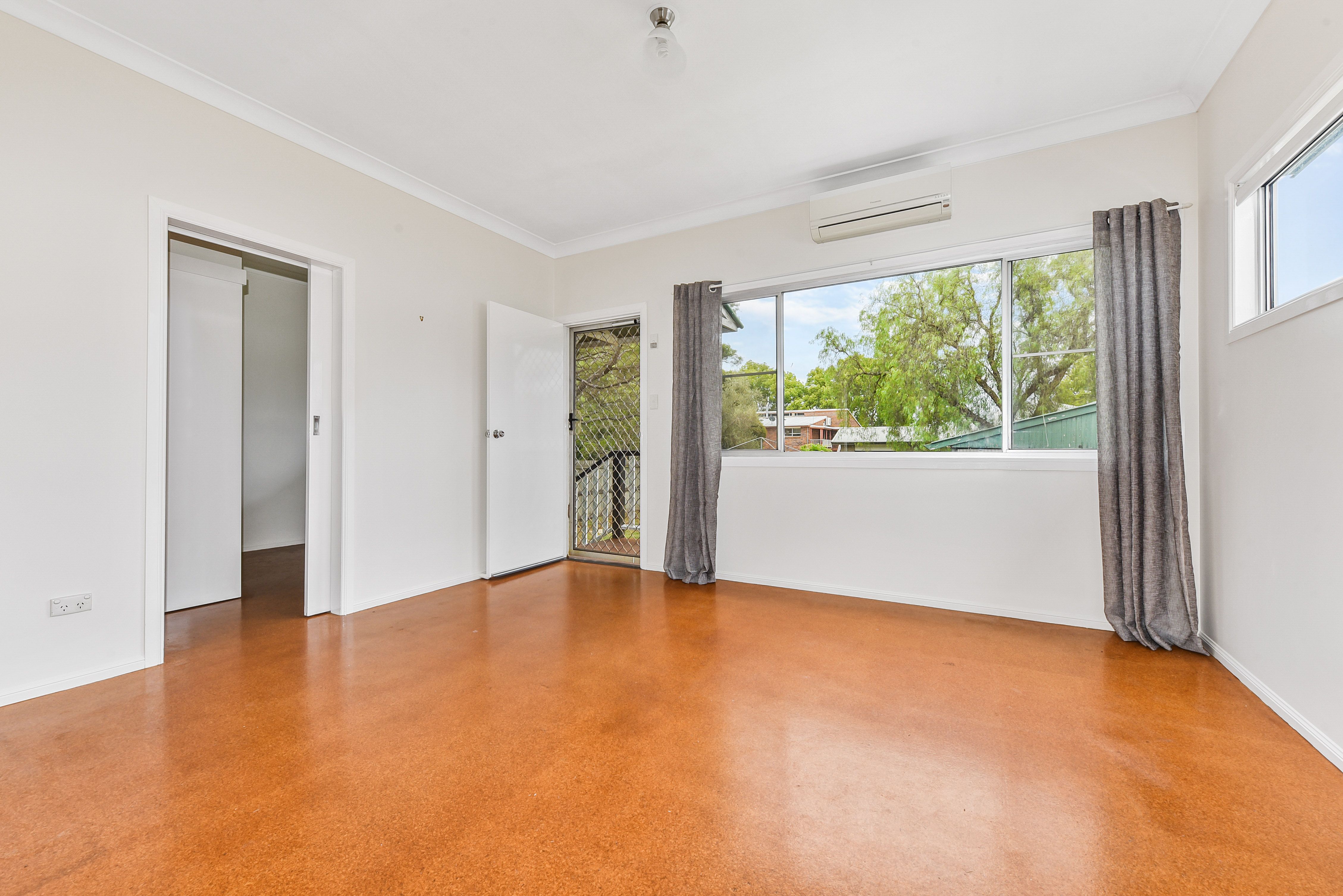 55 Wallace Street, Newtown, QLD 4350