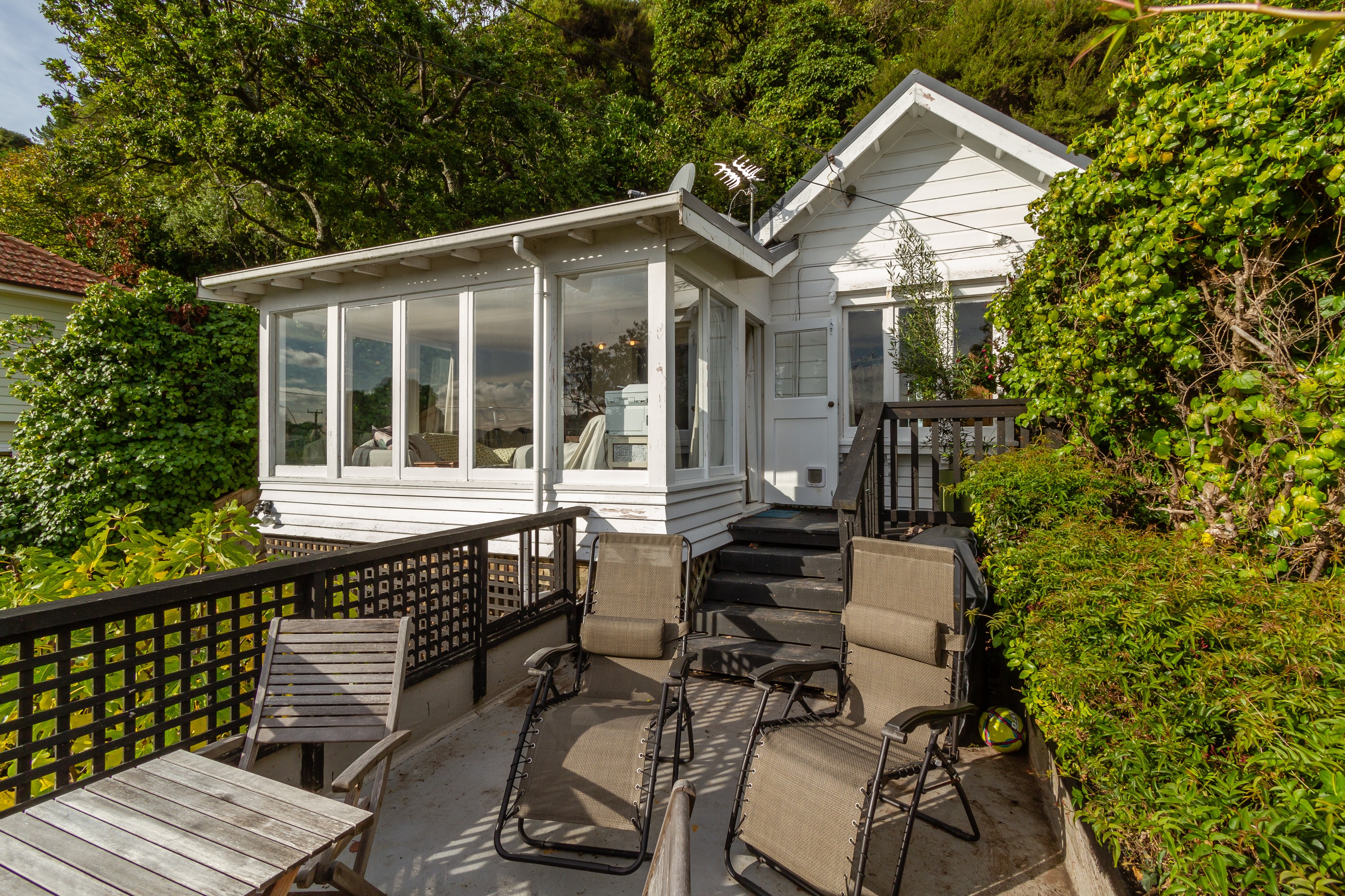 327 Muritai Road, Eastbourne, Lower Hutt City