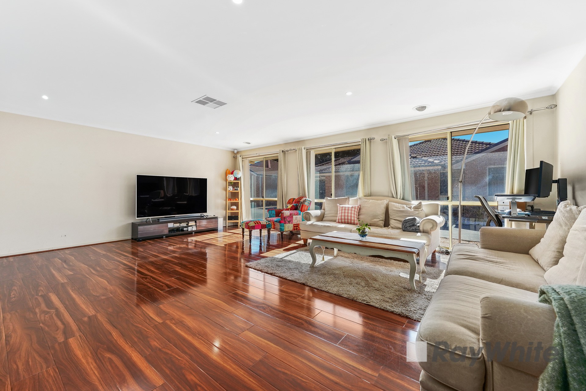 1/17 Linmac Drive, Hampton Park, VIC 3976