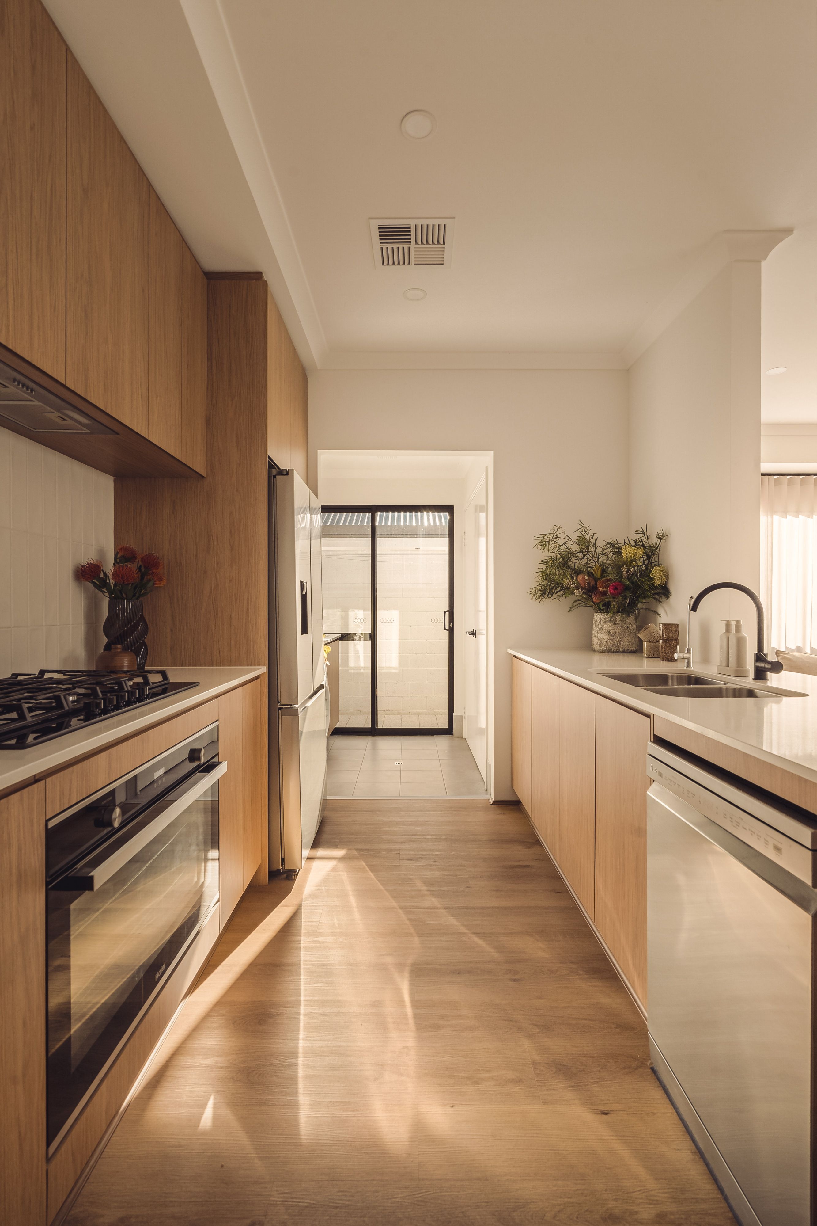 44 Honeymyrtle Avenue — photo 8 of 30