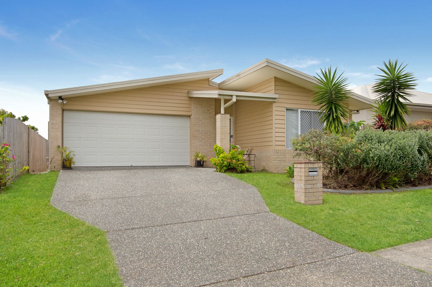 6 Sienna Crescent, Pimpama QLD 4209