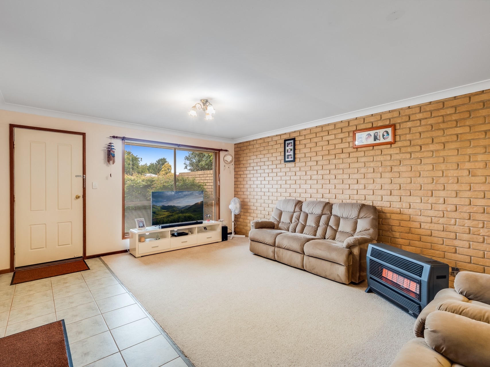 1 & 2/9 Gabrielle Street, Kearneys Spring, QLD 4350