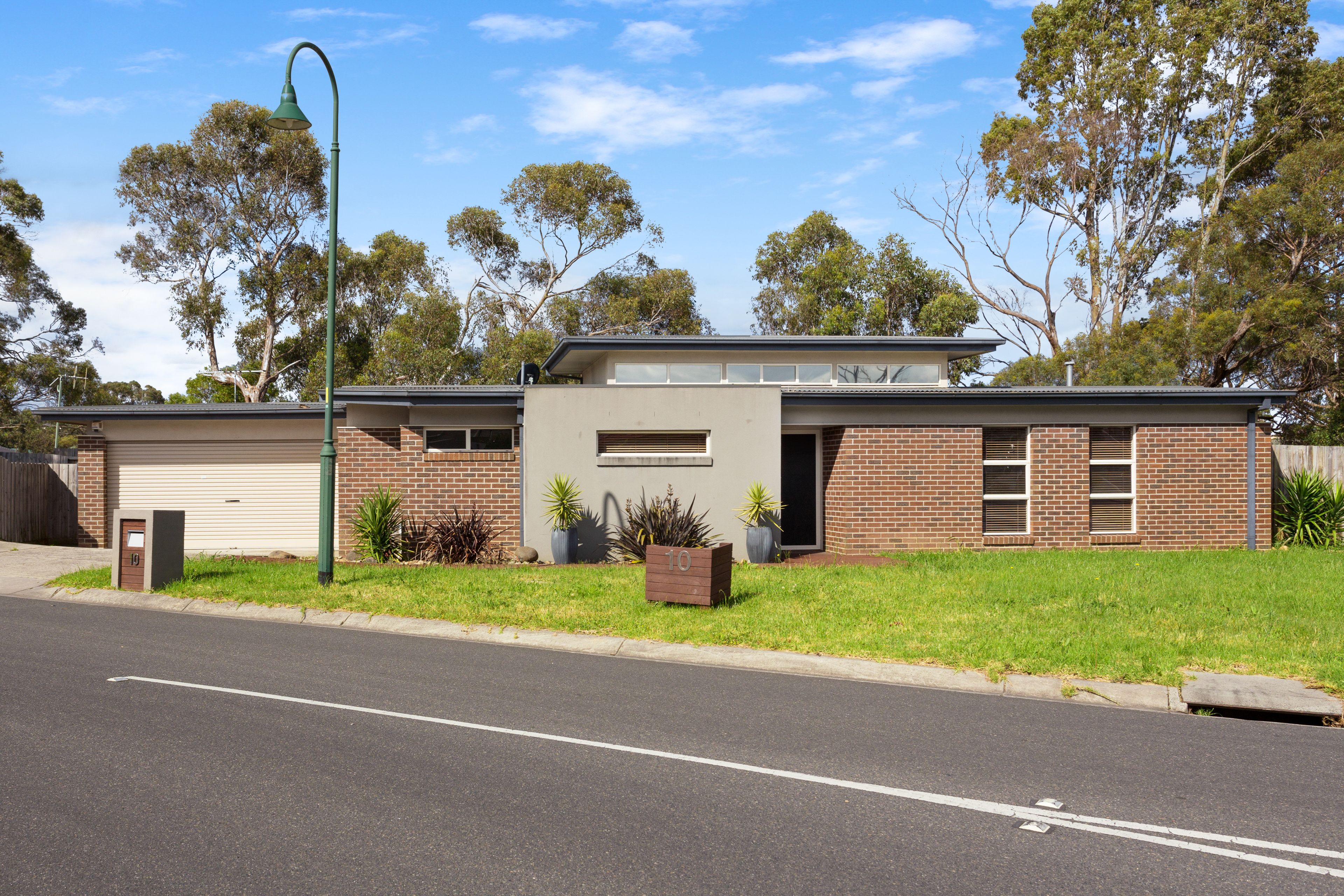 10 Riviera Drive — photo from Ray White Pakenham