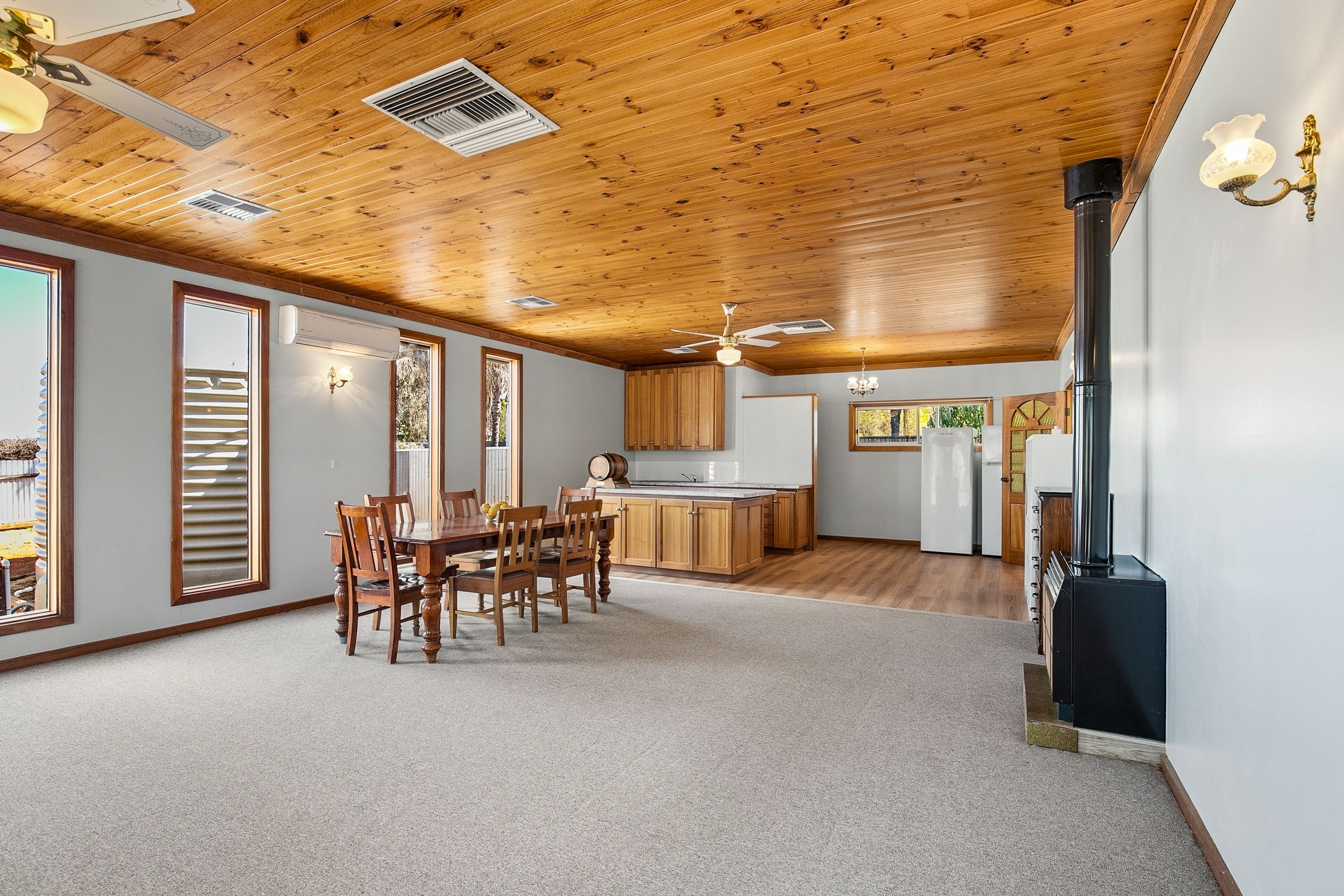 32 Hoffman Road — photo 11 of 23